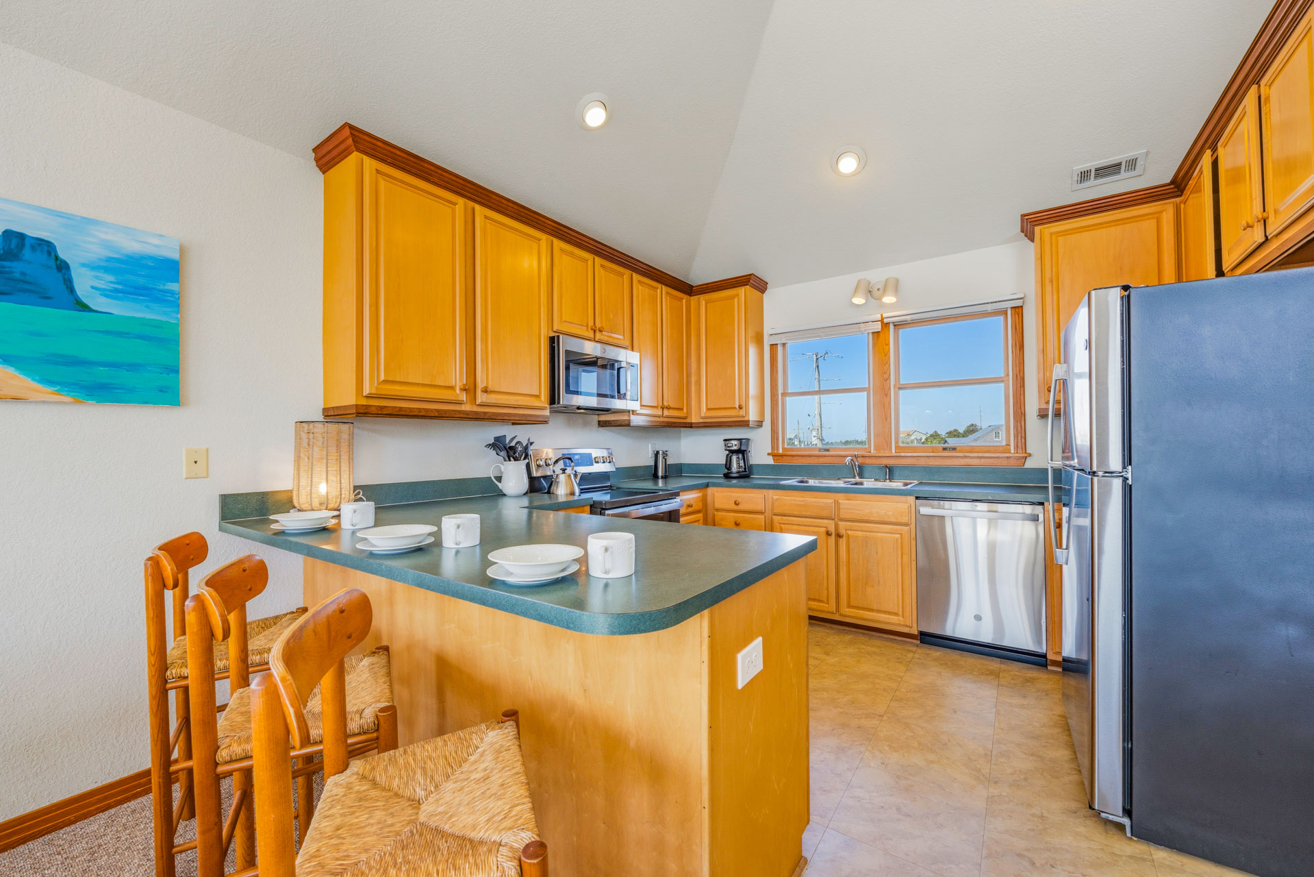 Surf Or Sound Realty 767 Beachcomber Kitchen 2