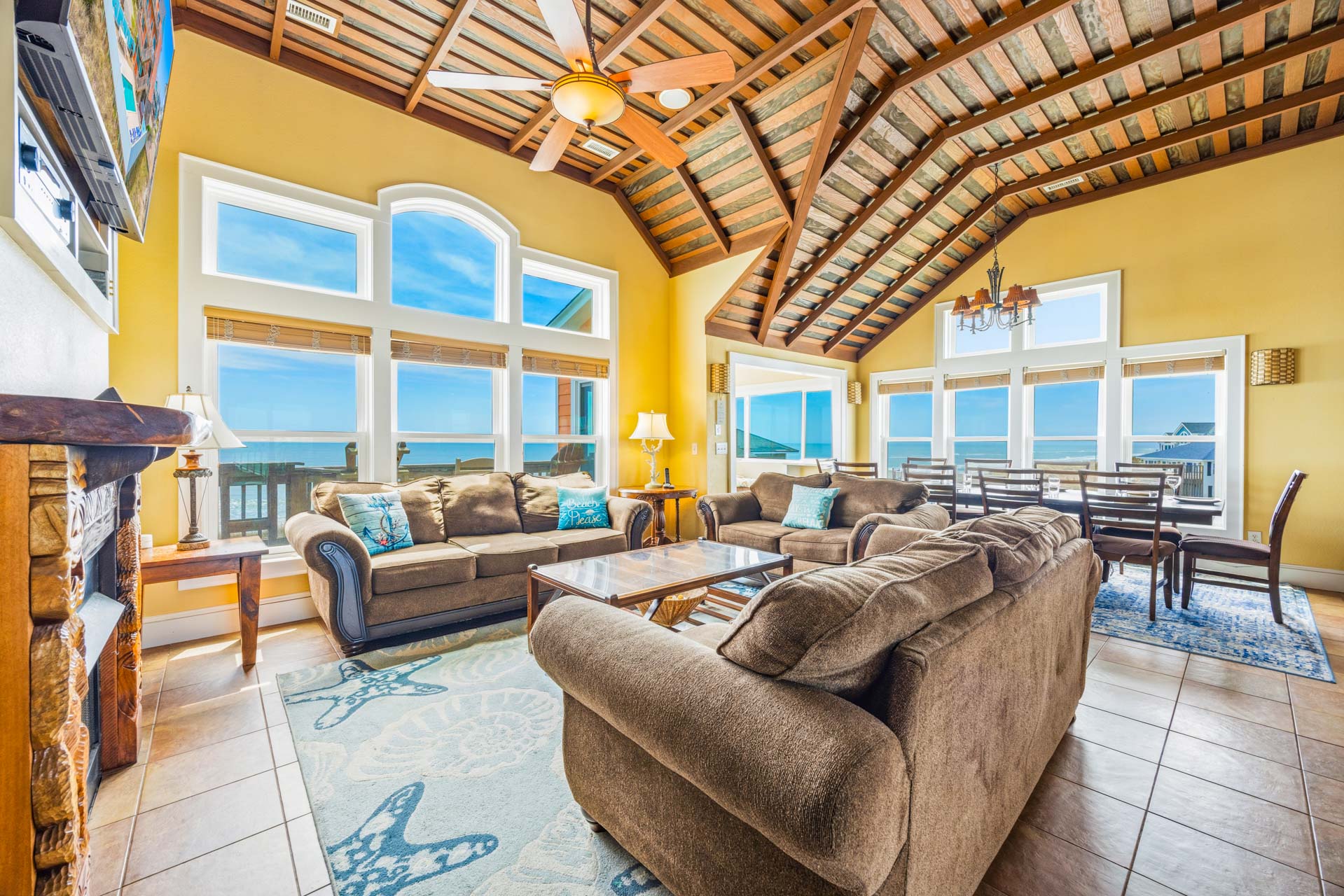 Surf Or Sound Realty 957 Coral Breeze Great Room 1