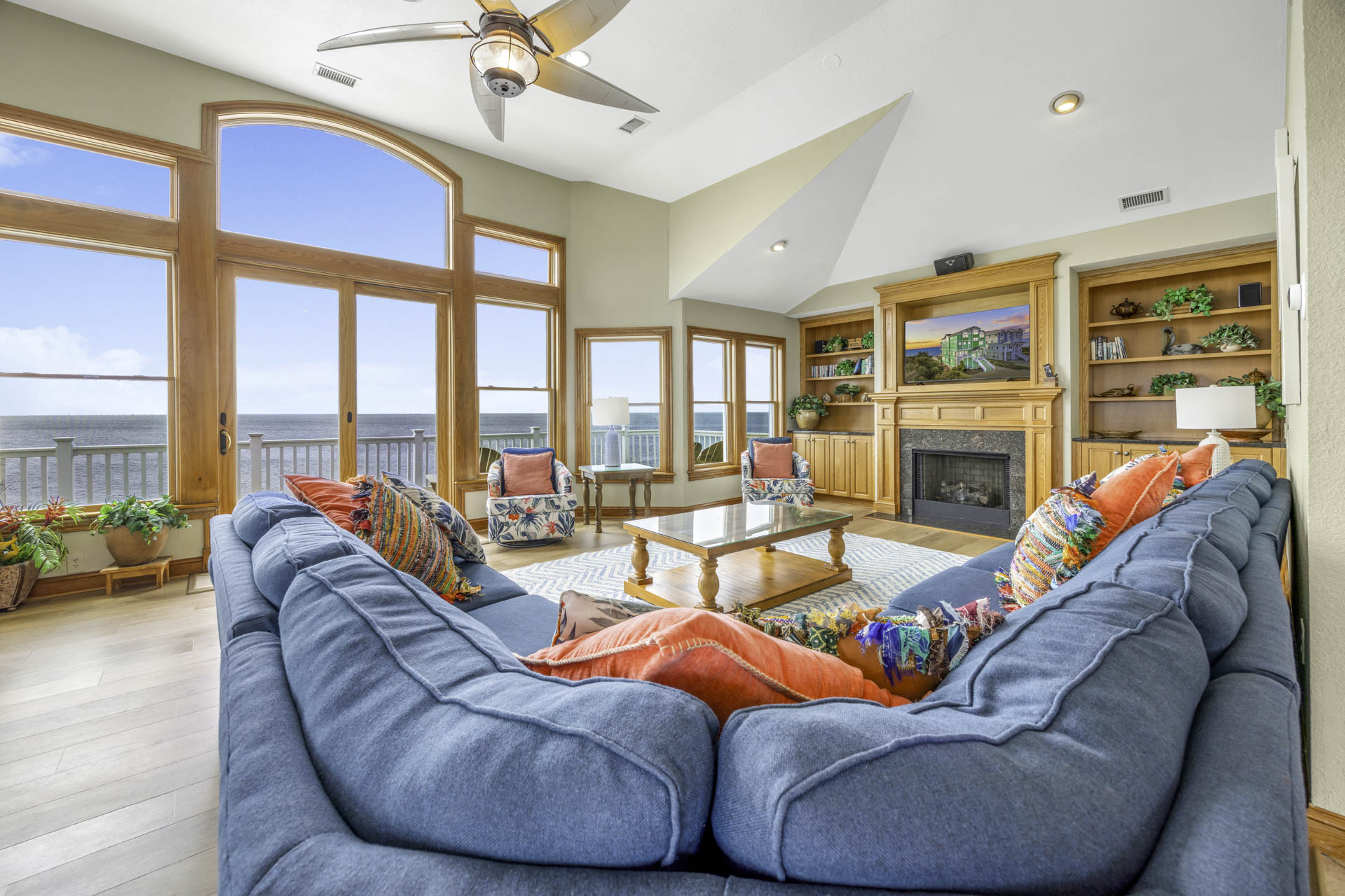 Surf Or Sound Realty 1181 Cayman Sunset Great Room 1