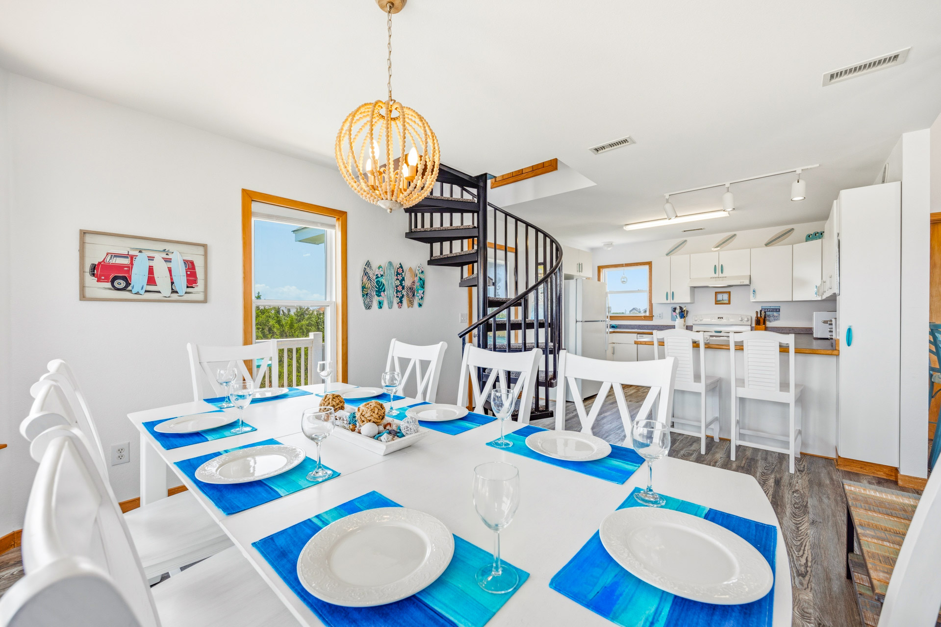 Surf Or Sound Realty 947 Creative Image Dining Area 4