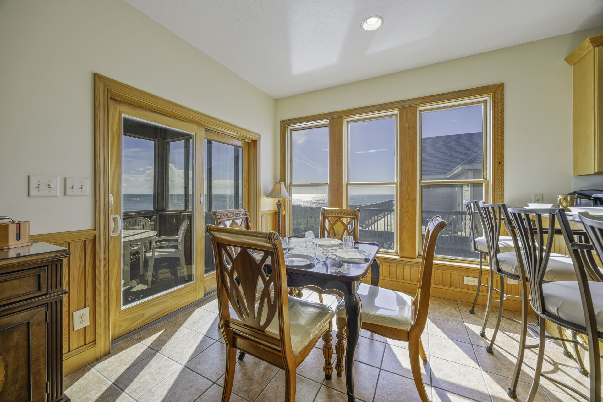 Surf Or Sound Realty 369 Sea Mist Dining 1