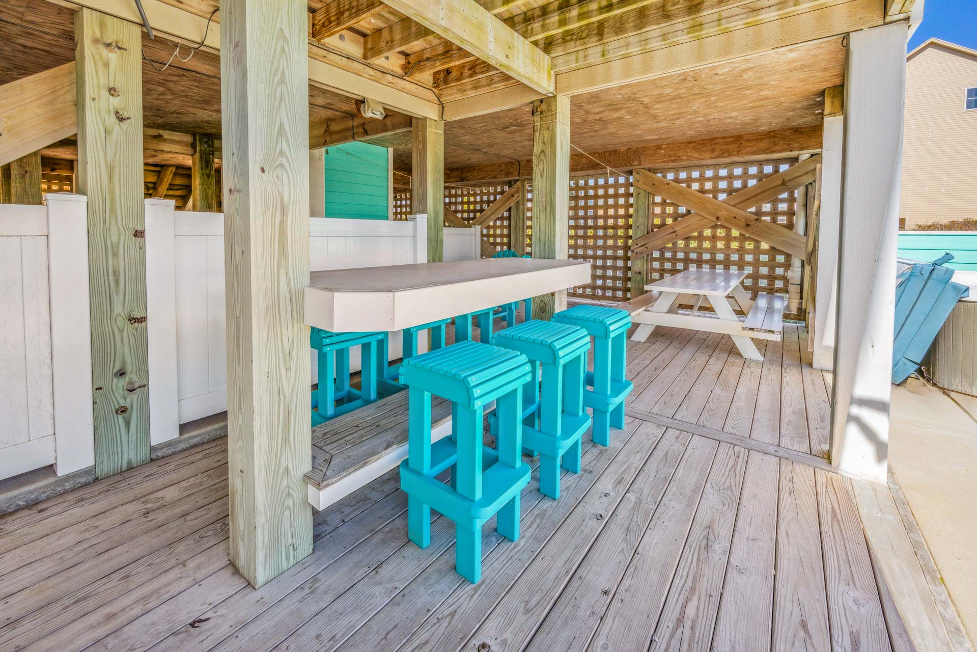 Surf Or Sound Realty 867 Caribbean Paradise Patio 1