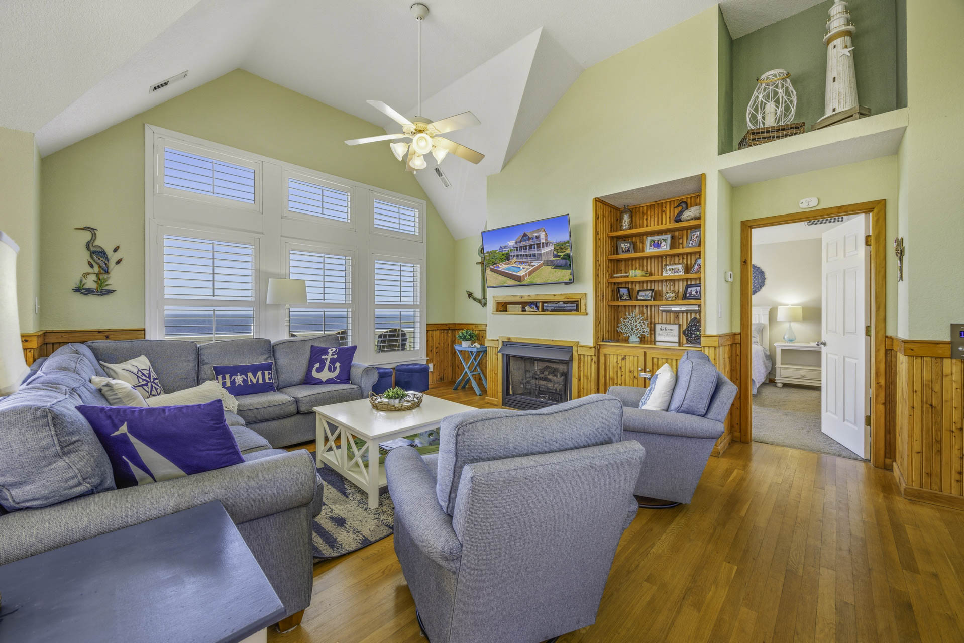 Surf Or Sound Realty 339 Salvo Sunsets Great Room 1