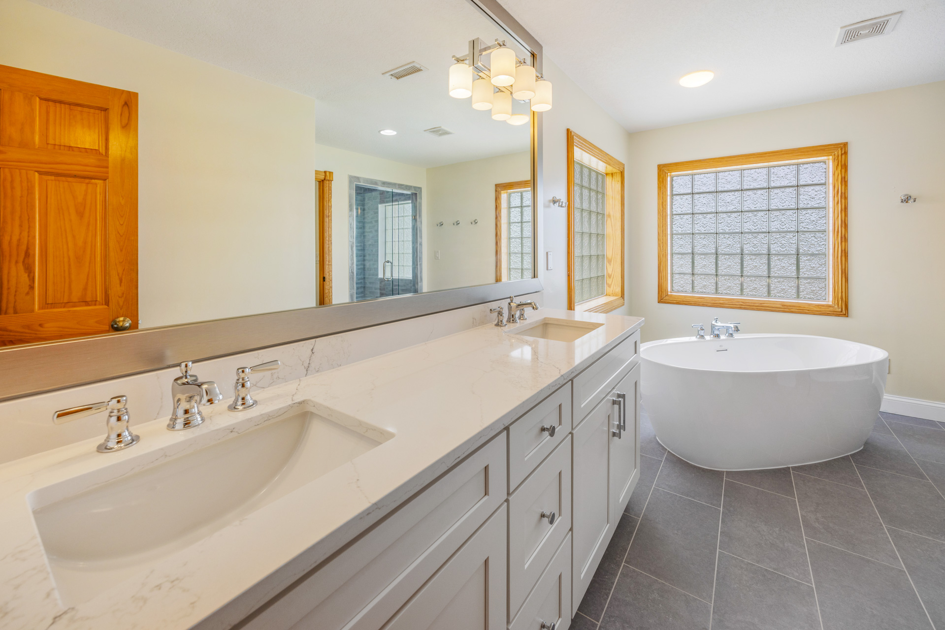 Surf Or Sound Realty 1067 Carolina Bliss Bedroom 1 4
