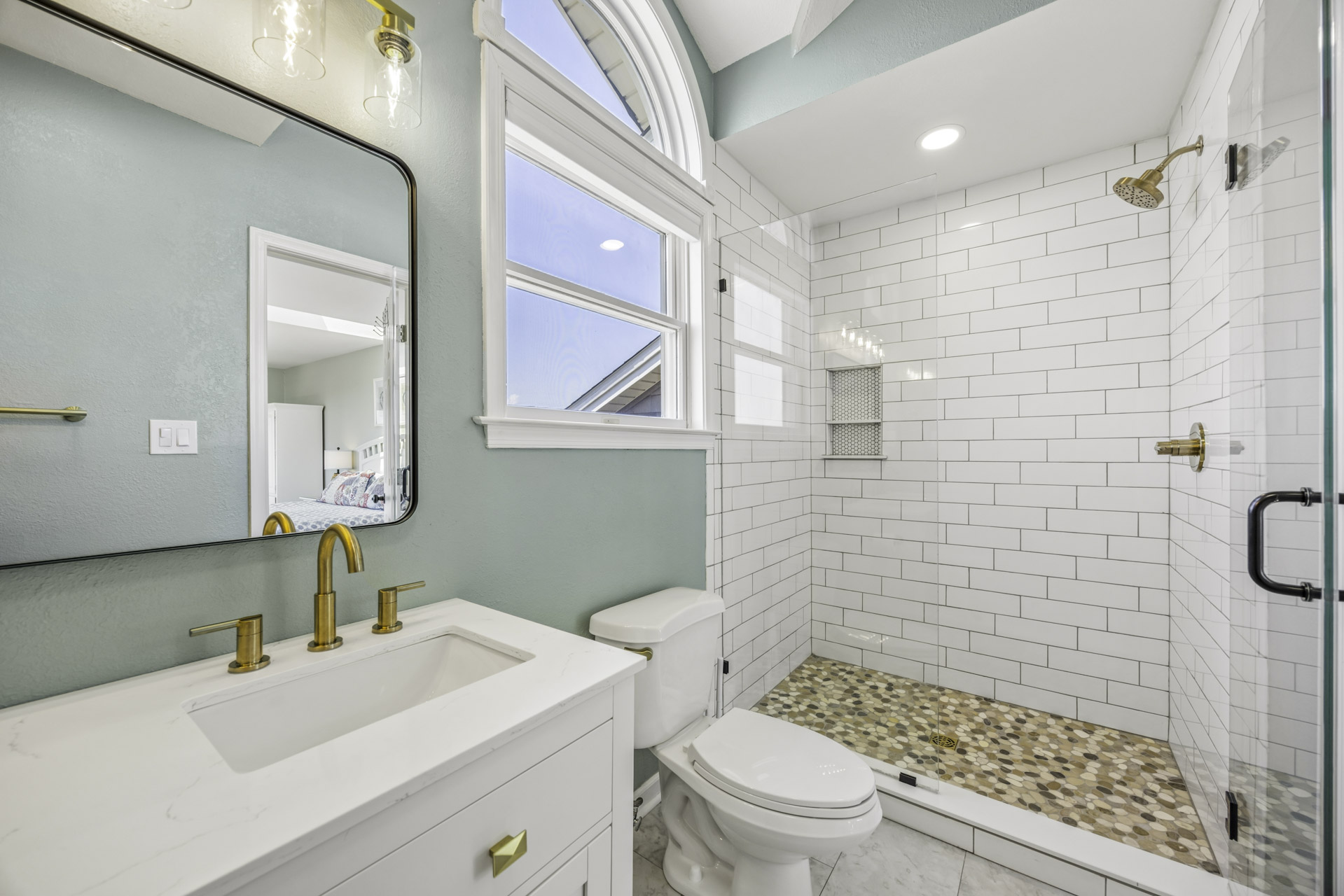 Surf Or Sound Realty 85 Suntana Bedroom 2 3