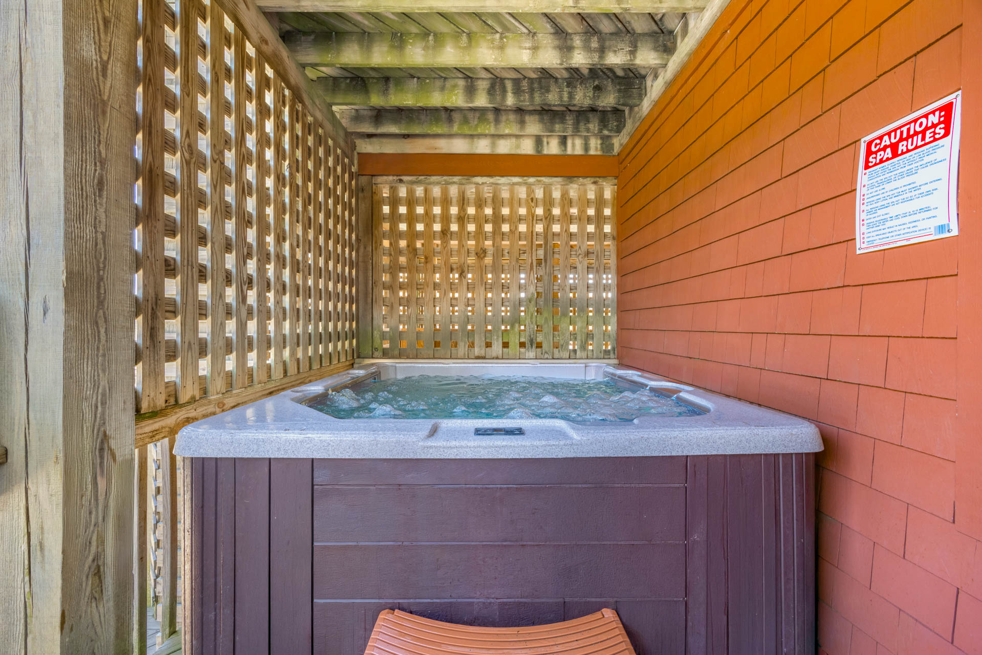 Surf Or Sound Realty 773 Skipper's Landing Hot Tub