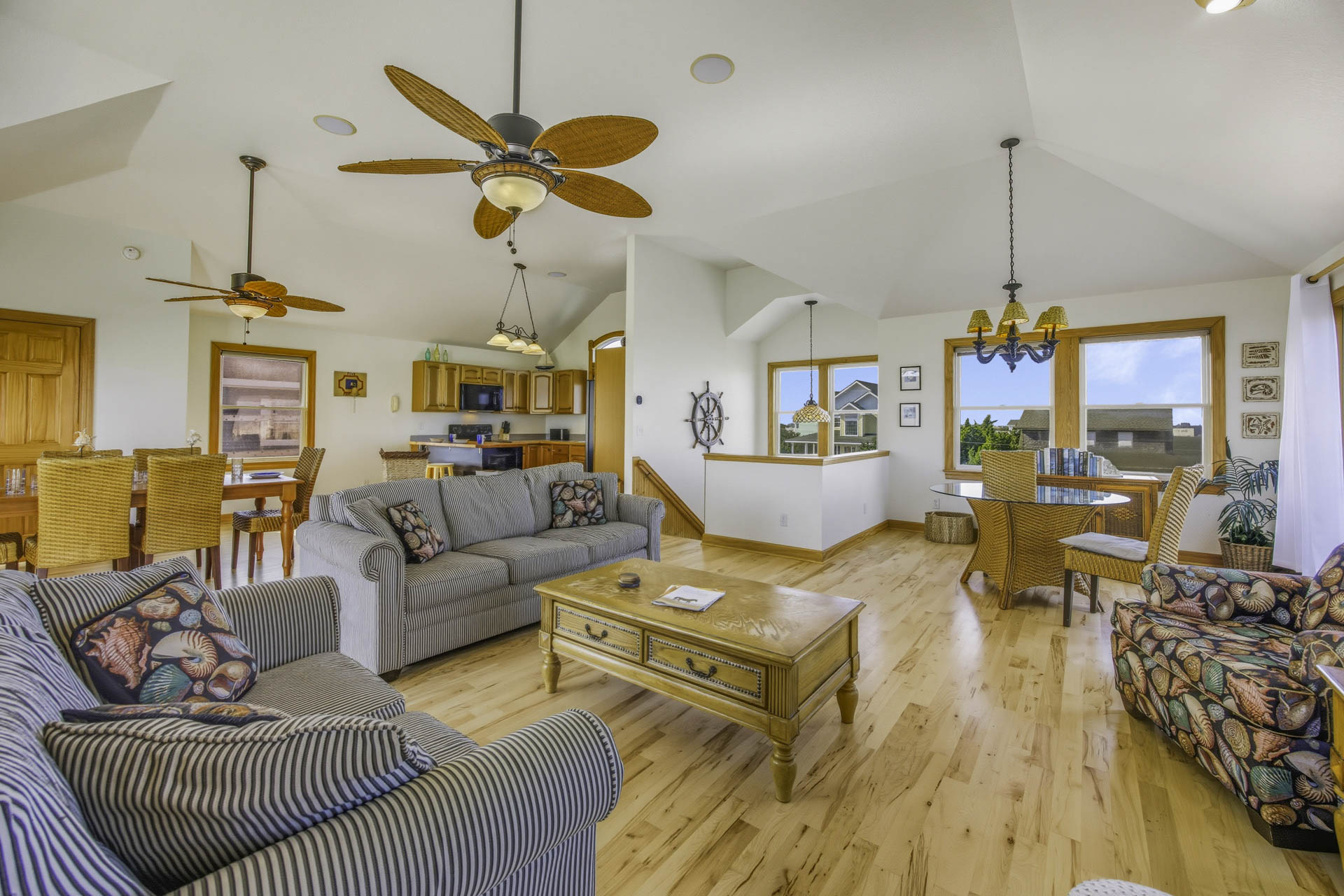 Surf Or Sound Realty 451 Five Fathoms Great Room 6