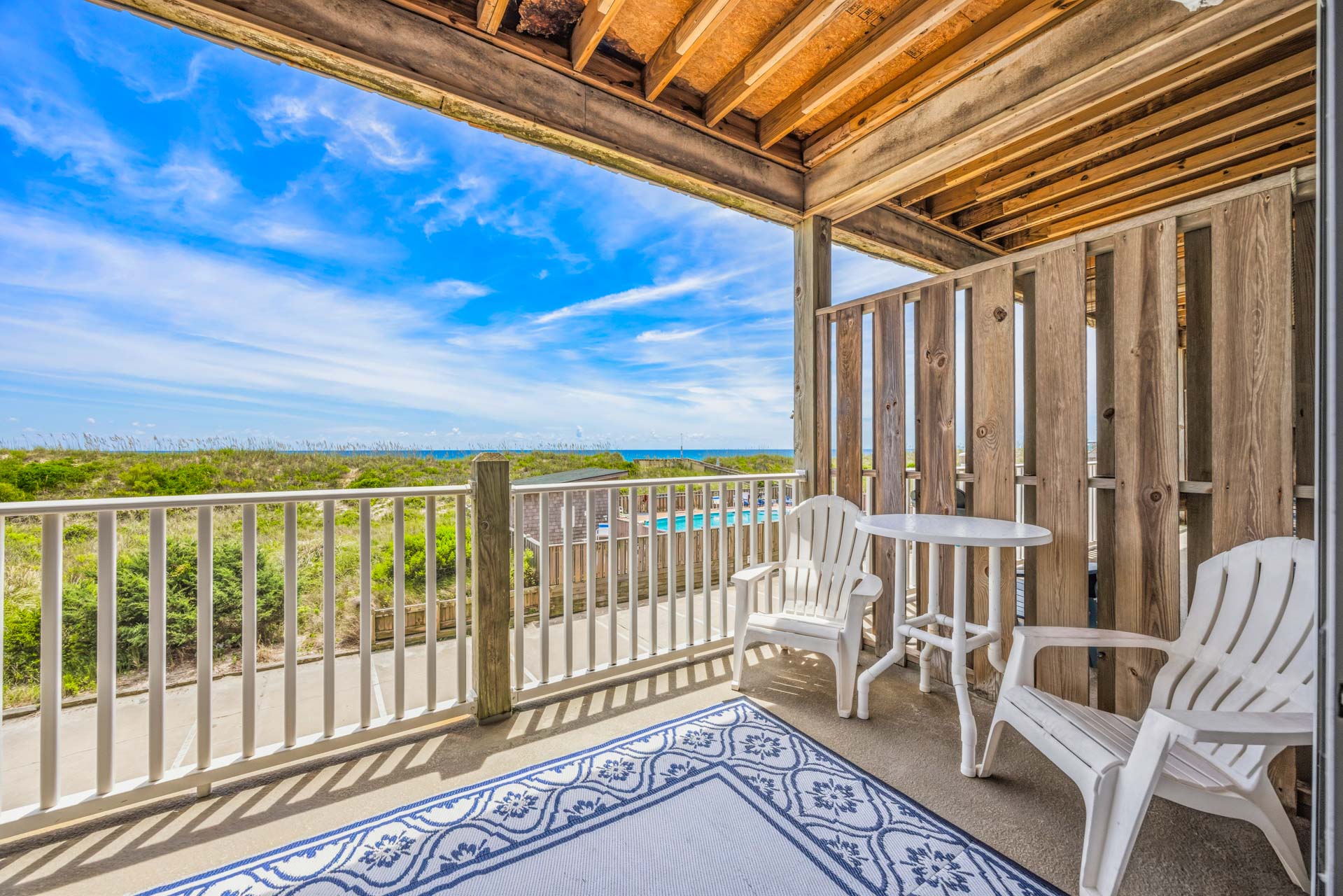 Surf Or Sound Realty 1257 Gnarly Wave Patio 2