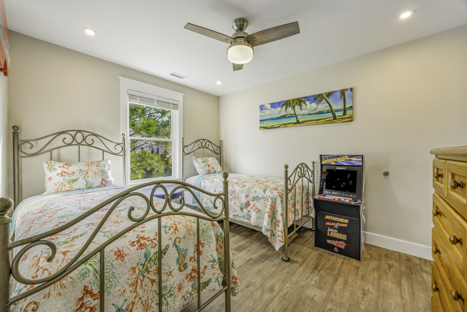 Surf Or Sound Realty 1240 Coastal Breeze Bedroom 5