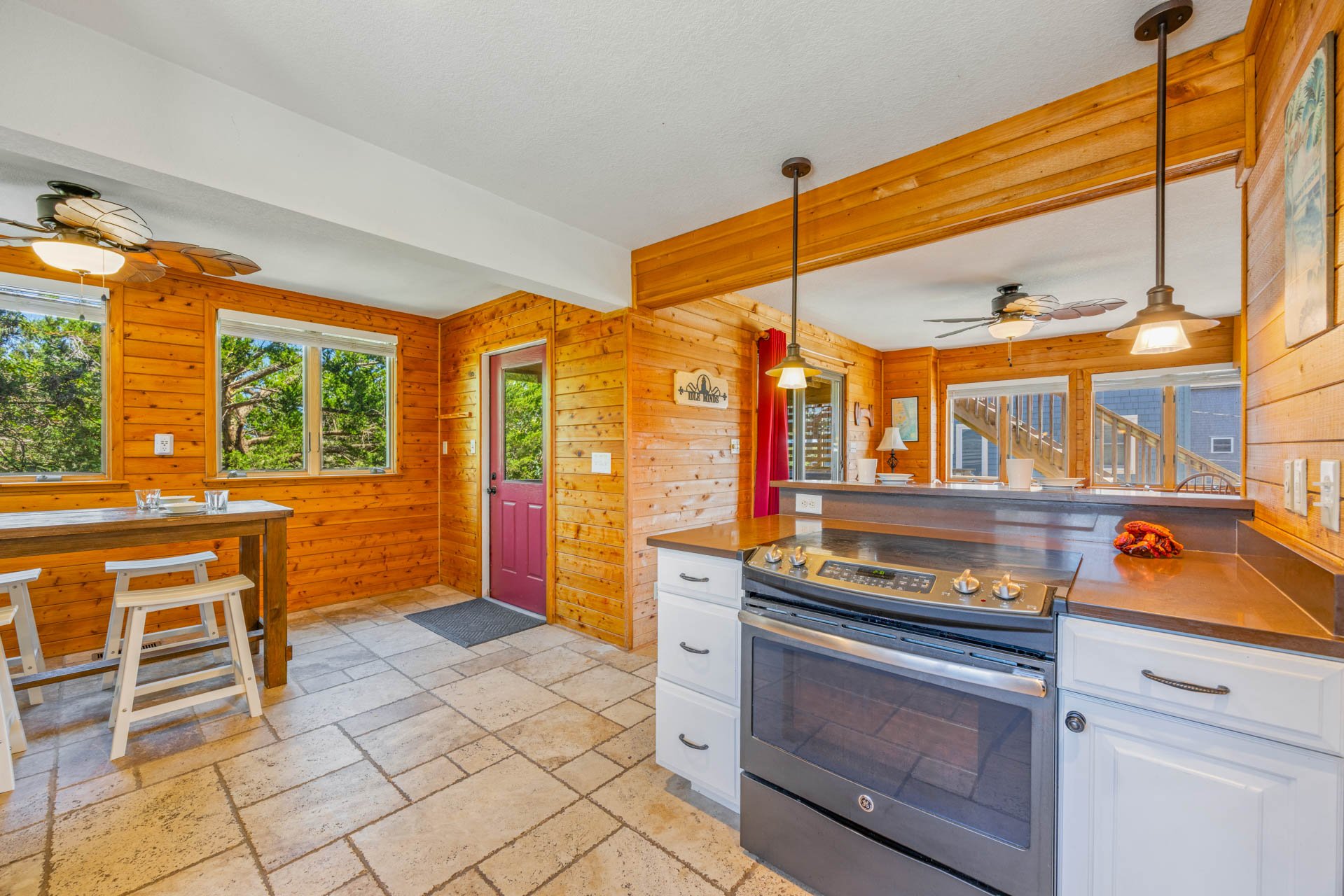 Surf Or Sound Realty 1258 Idle Minds Kitchen Area 3