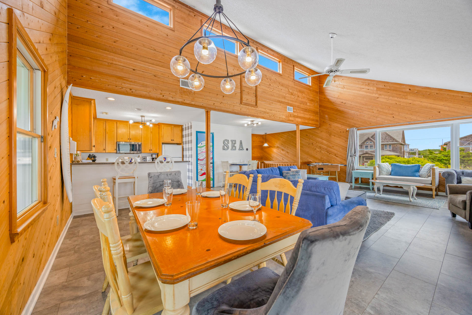 Surf Or Sound Realty 1216 Seaglasses Dining Area 2