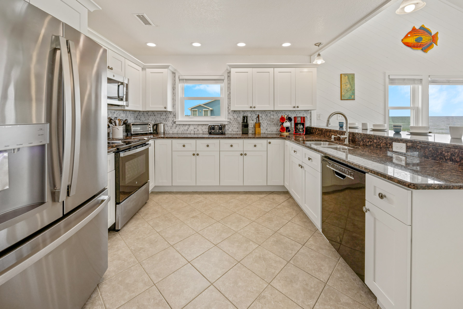 Surf Or Sound Realty 1226 Ocean's 31 Kitchen 3