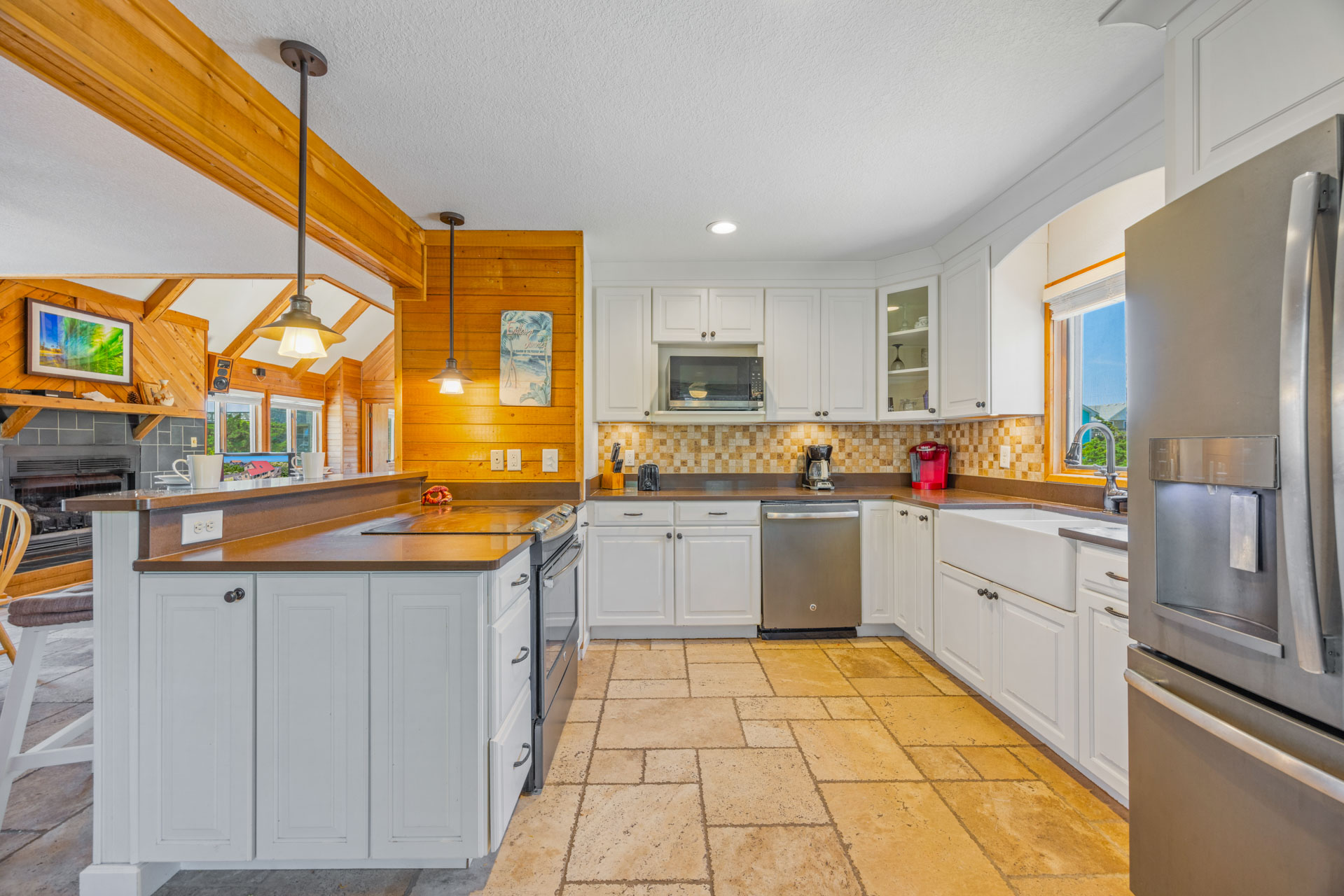 Surf Or Sound Realty 1258 Idle Minds Kitchen Area 1