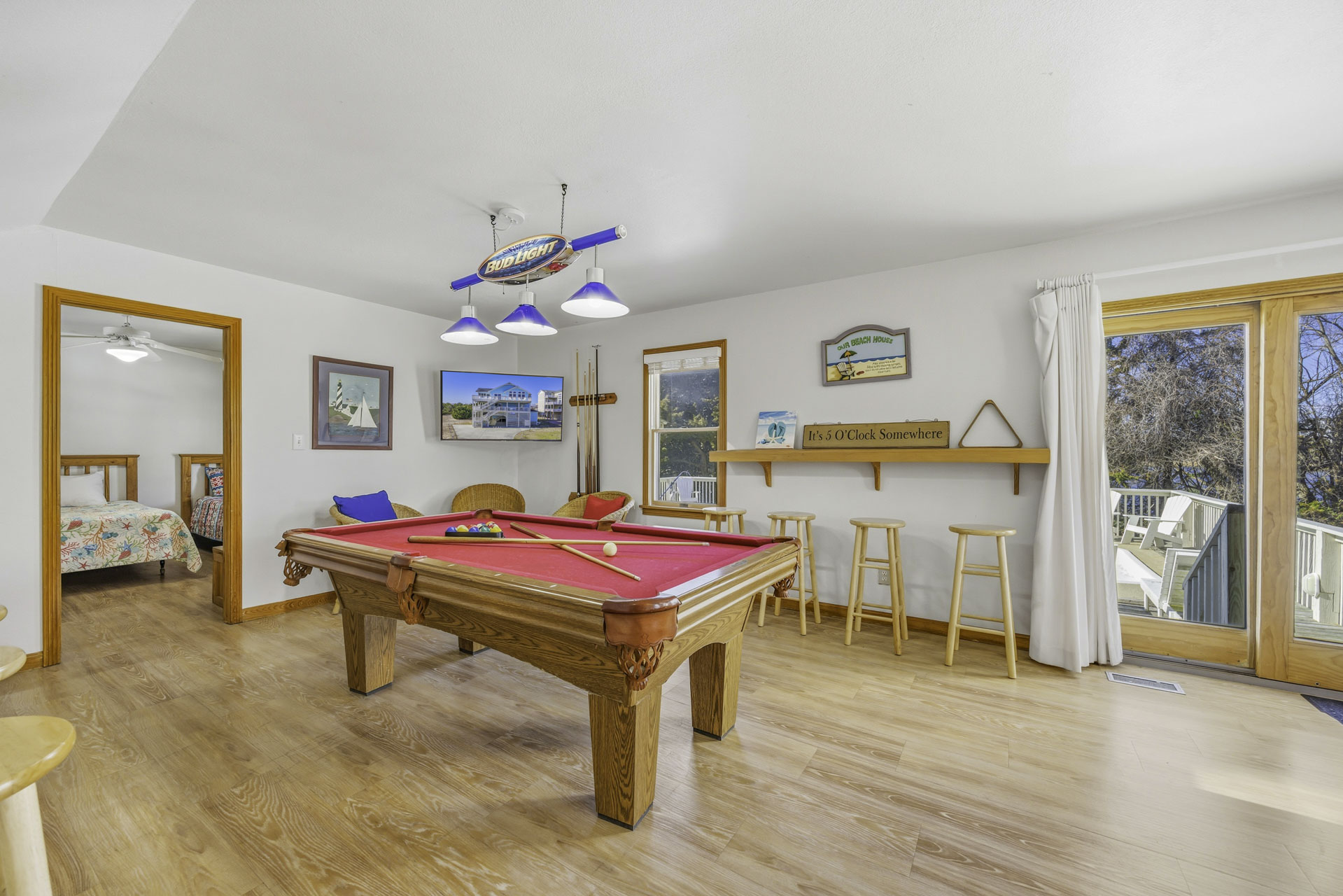 Surf Or Sound Realty 201 Blue Waves Game Room 1