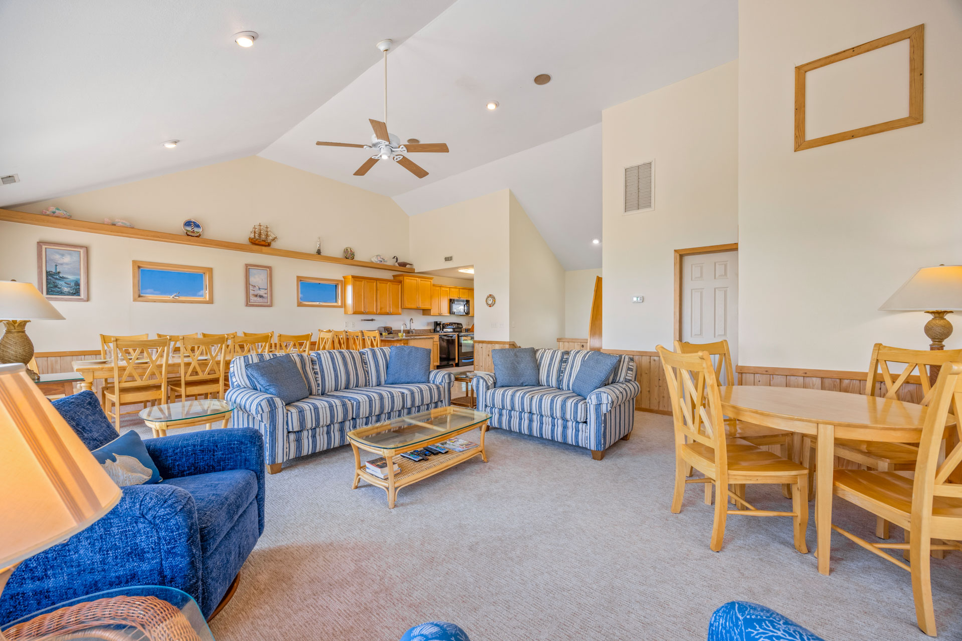 Surf Or Sound Realty 287 Surf Side Great Room 4
