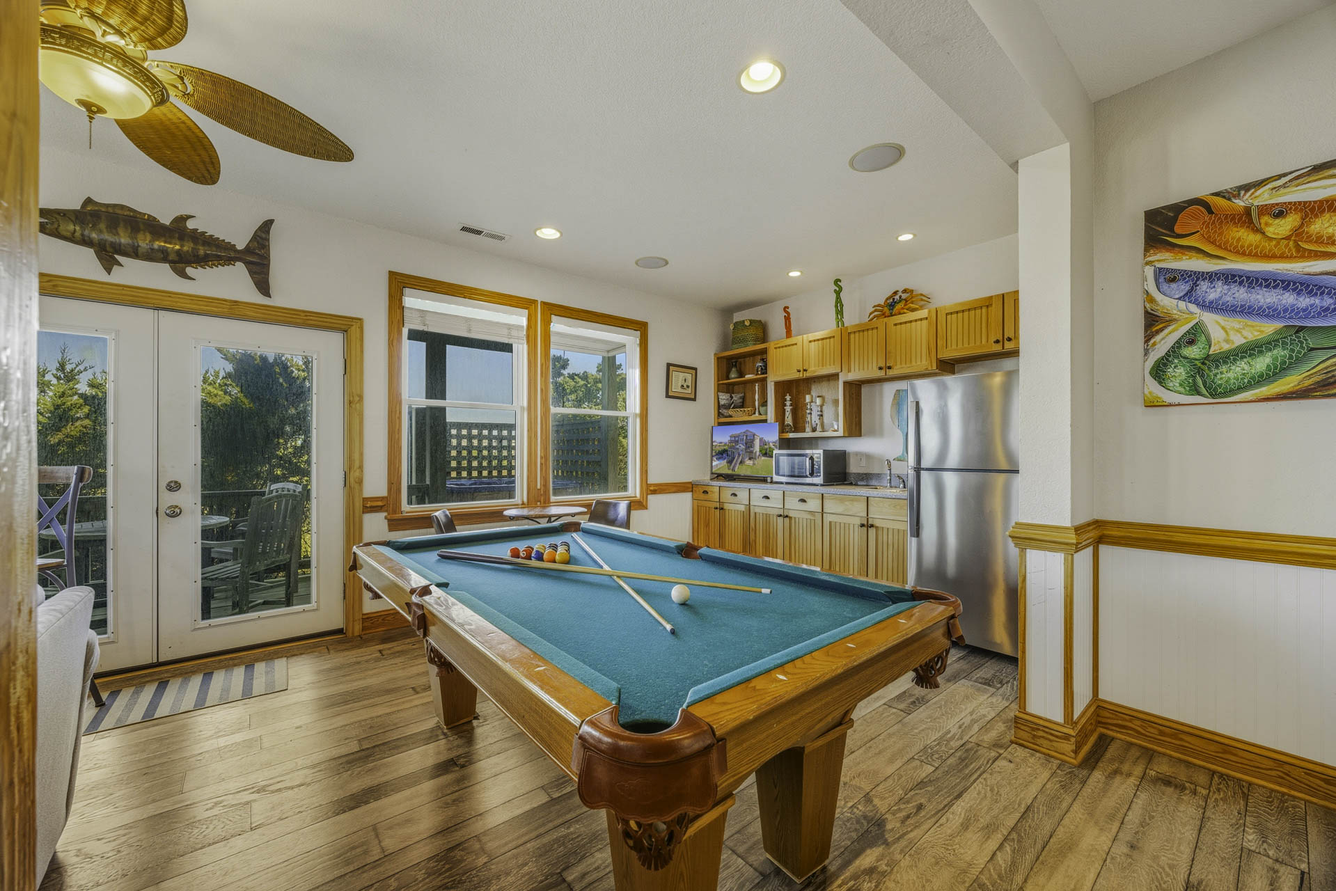 Surf Or Sound Realty 1233 High Tide Haven Game Room 3