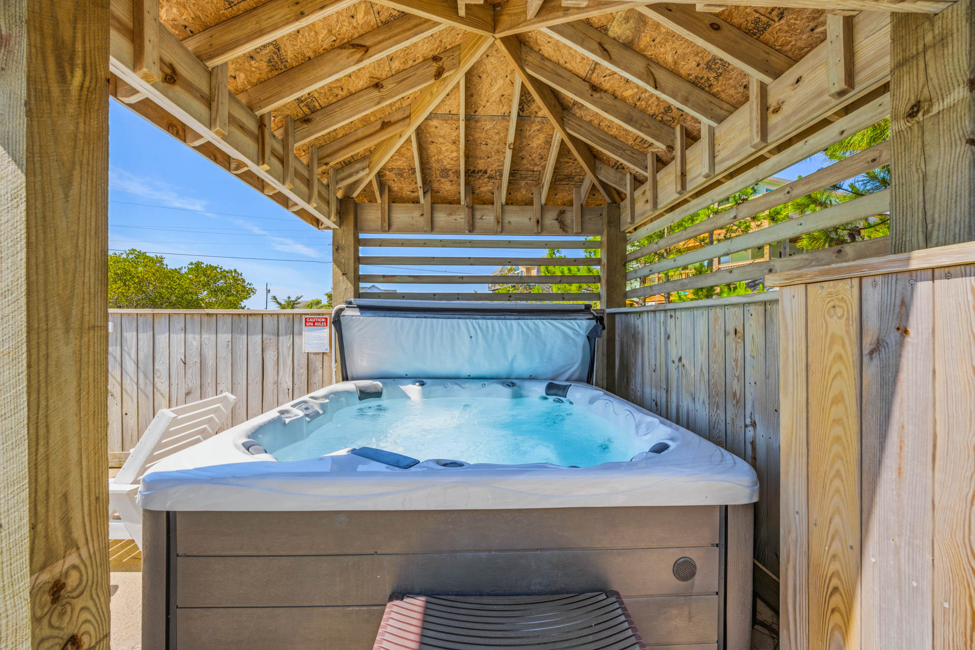Surf Or Sound Realty 96 Ocean Vista Hot Tub 2