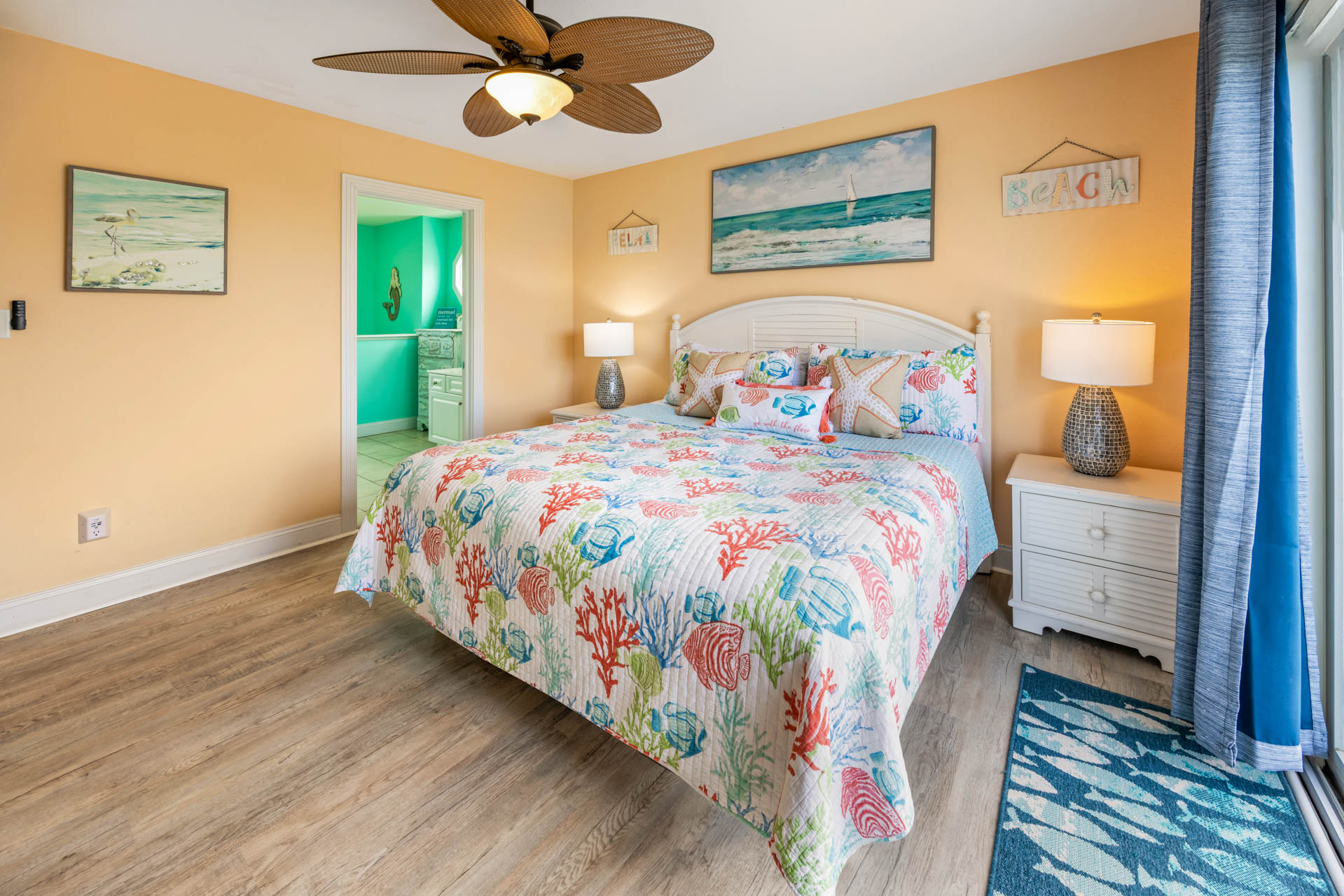 Surf Or Sound Realty 452 Isle Be Breezy Bedroom 1 2