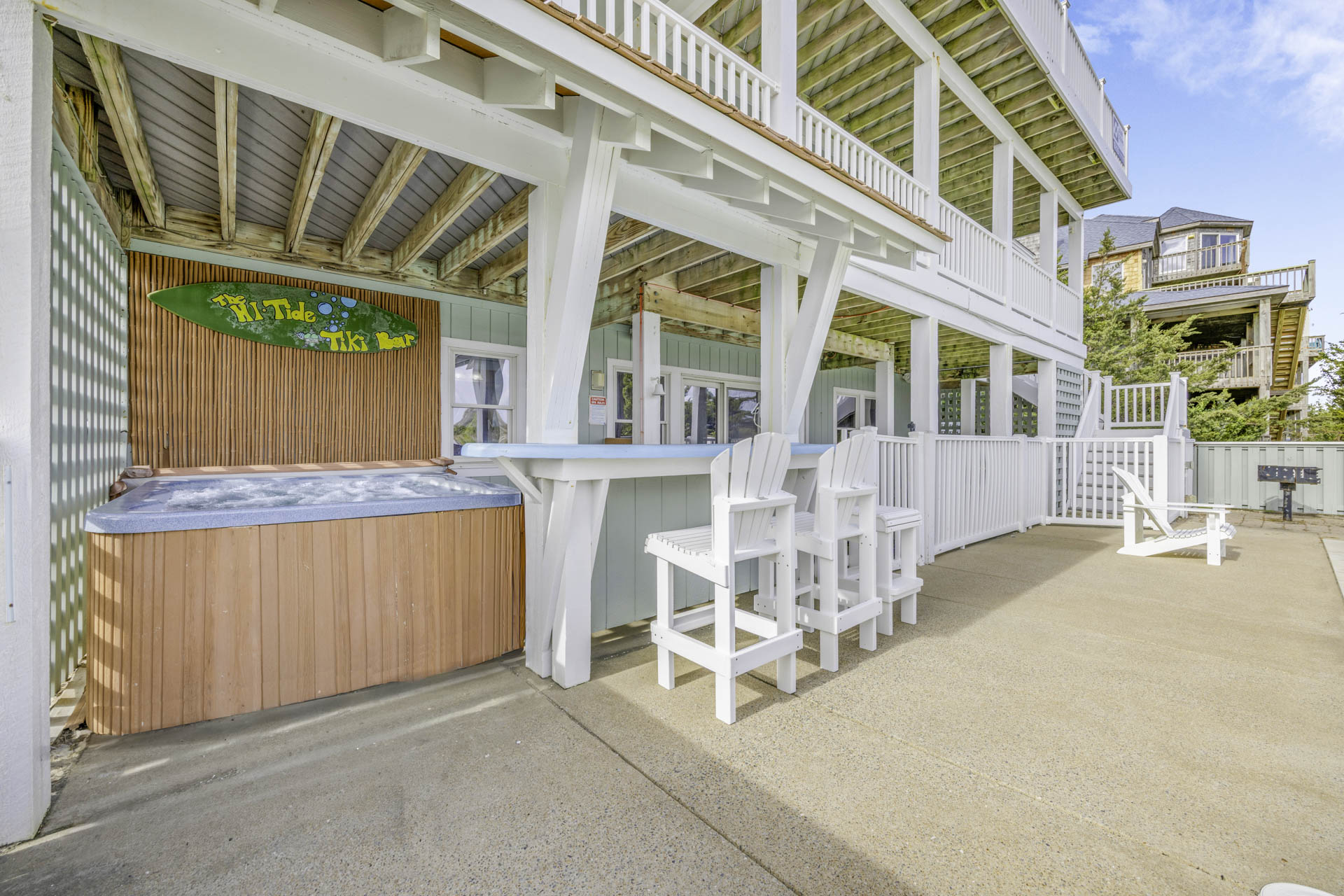 Surf Or Sound Realty 829 The HI Life Pool Area 2