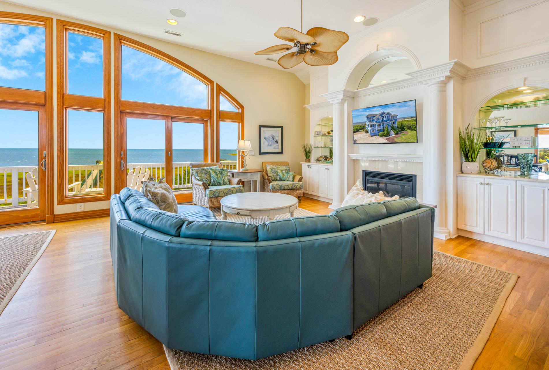 Surf Or Sound Realty 1029 Sunset Serenade Great Room 1