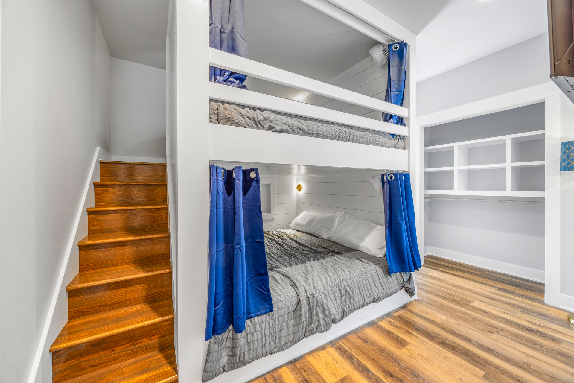 Surf Or Sound Realty 1204 Ocean's 12 Bedroom 7 1