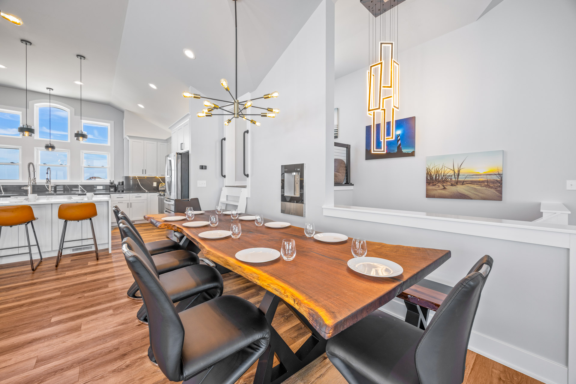 Surf Or Sound Realty 1204 Ocean's 12 Dining Area 6