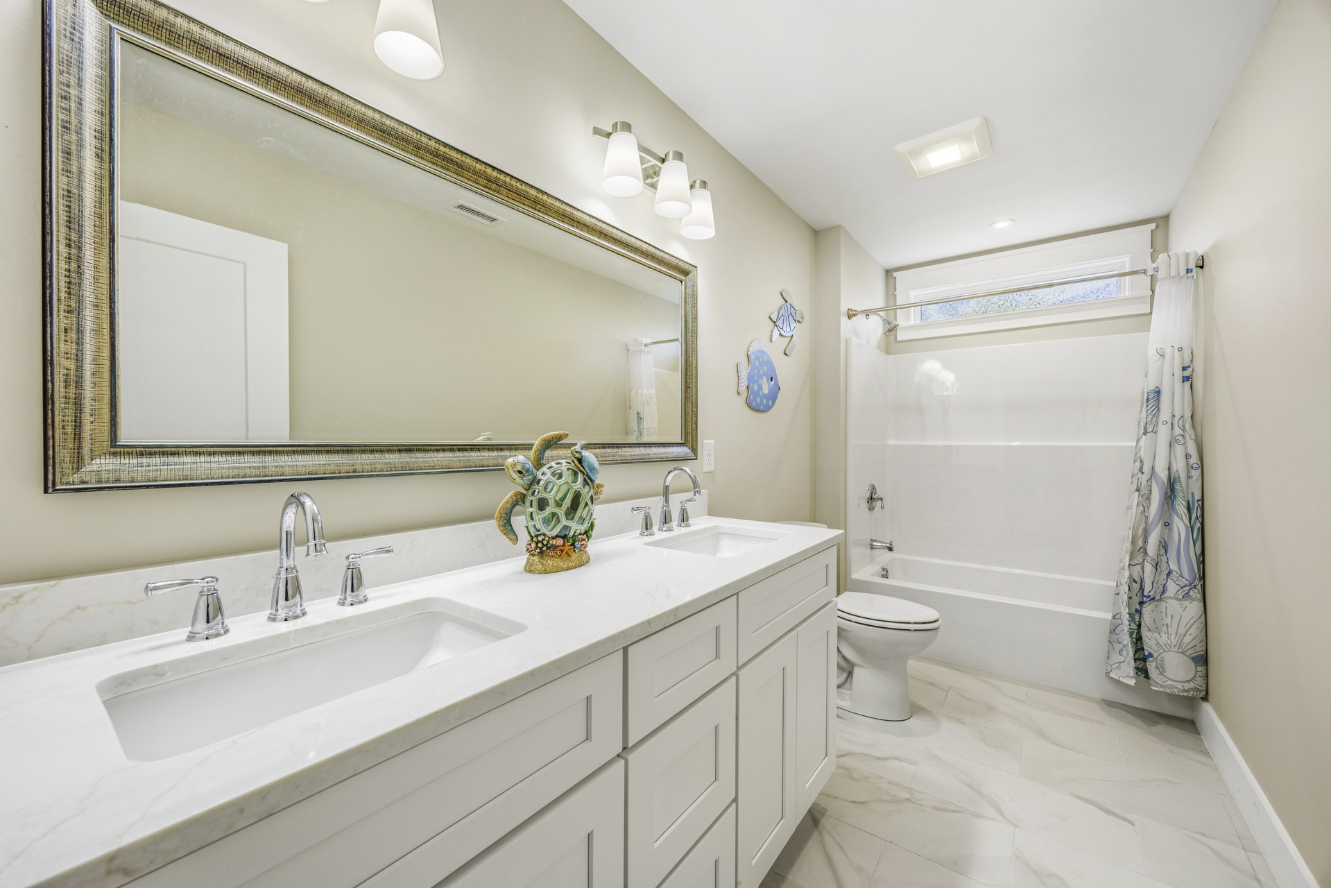 Surf Or Sound Realty 1240 Coastal Breeze Bedroom 4 2