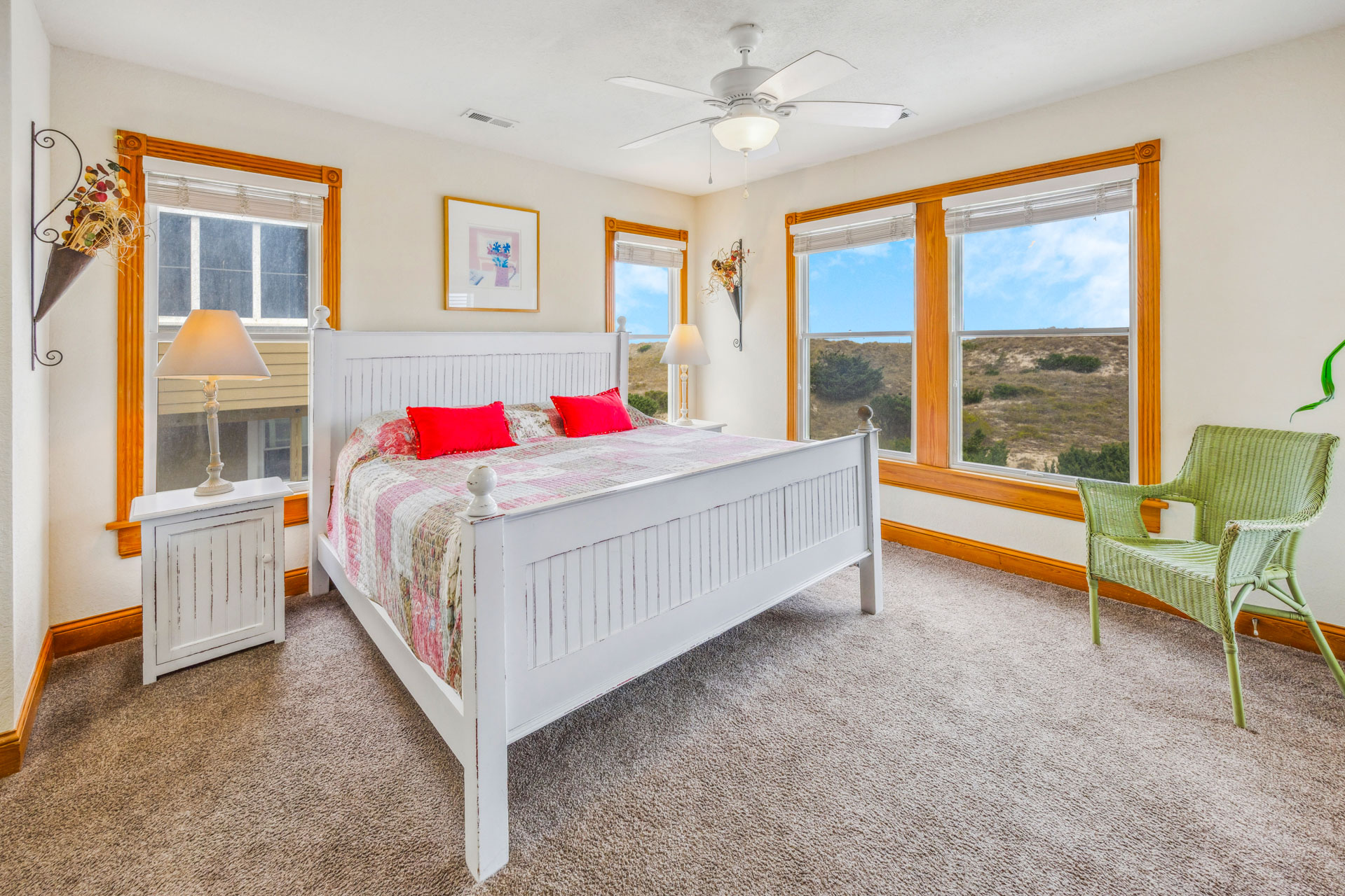 Surf Or Sound Realty 594 Hatteras Escape Bedroom 1 1
