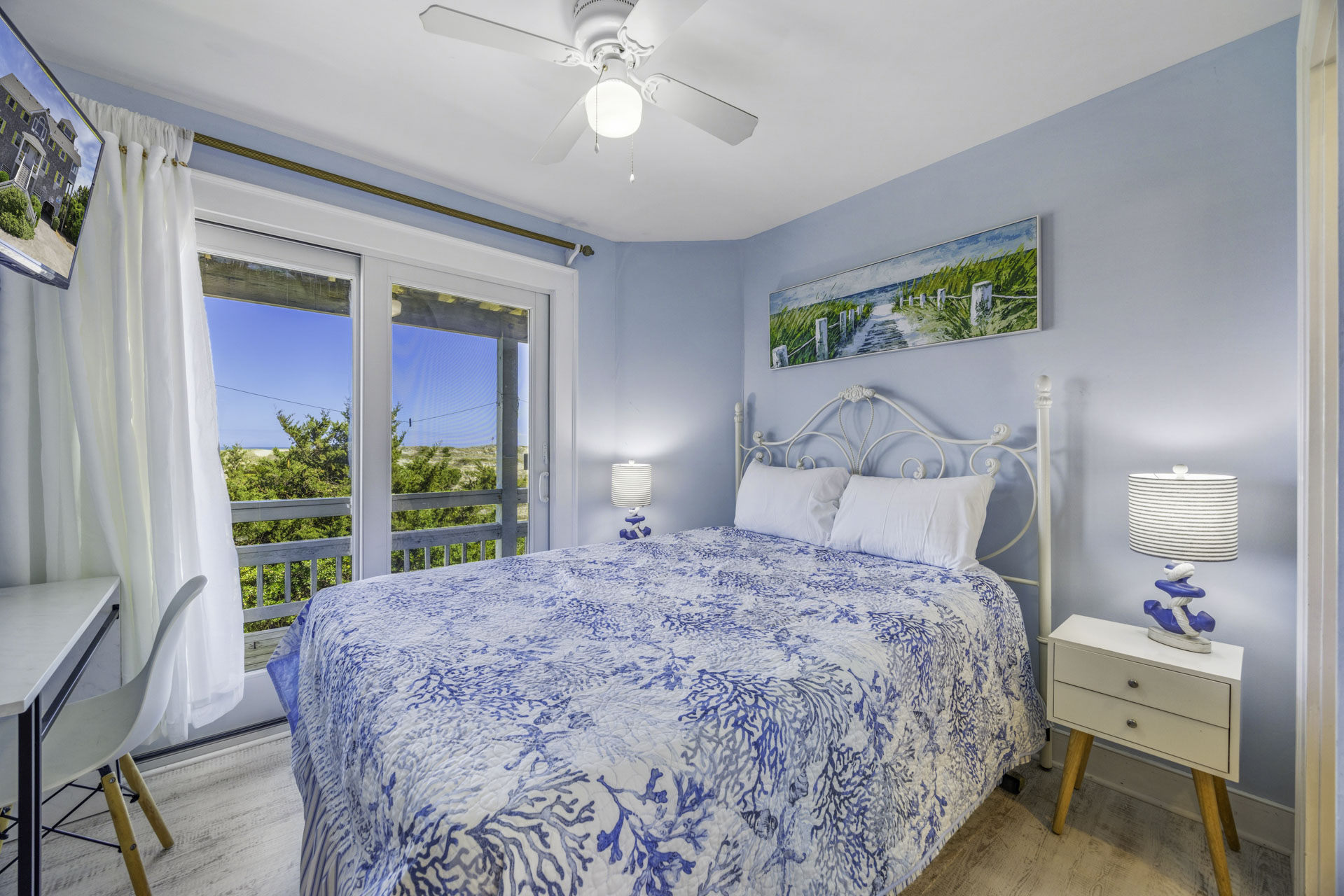 Surf Or Sound Realty 1040 Dolphins Watch Bedroom 3 1