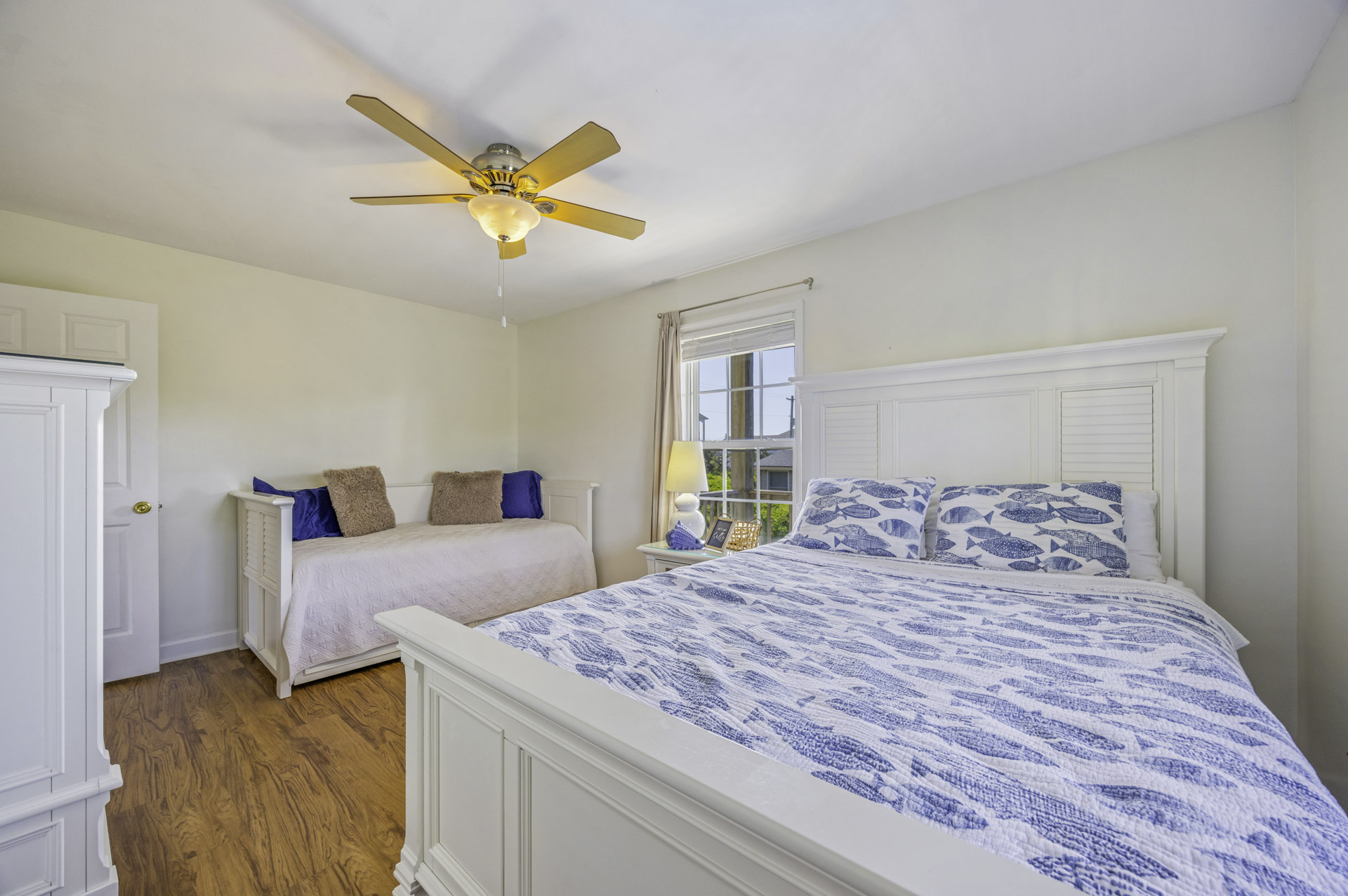 Surf Or Sound Realty 1236 Peace Of Paradise Bedroom 3 2