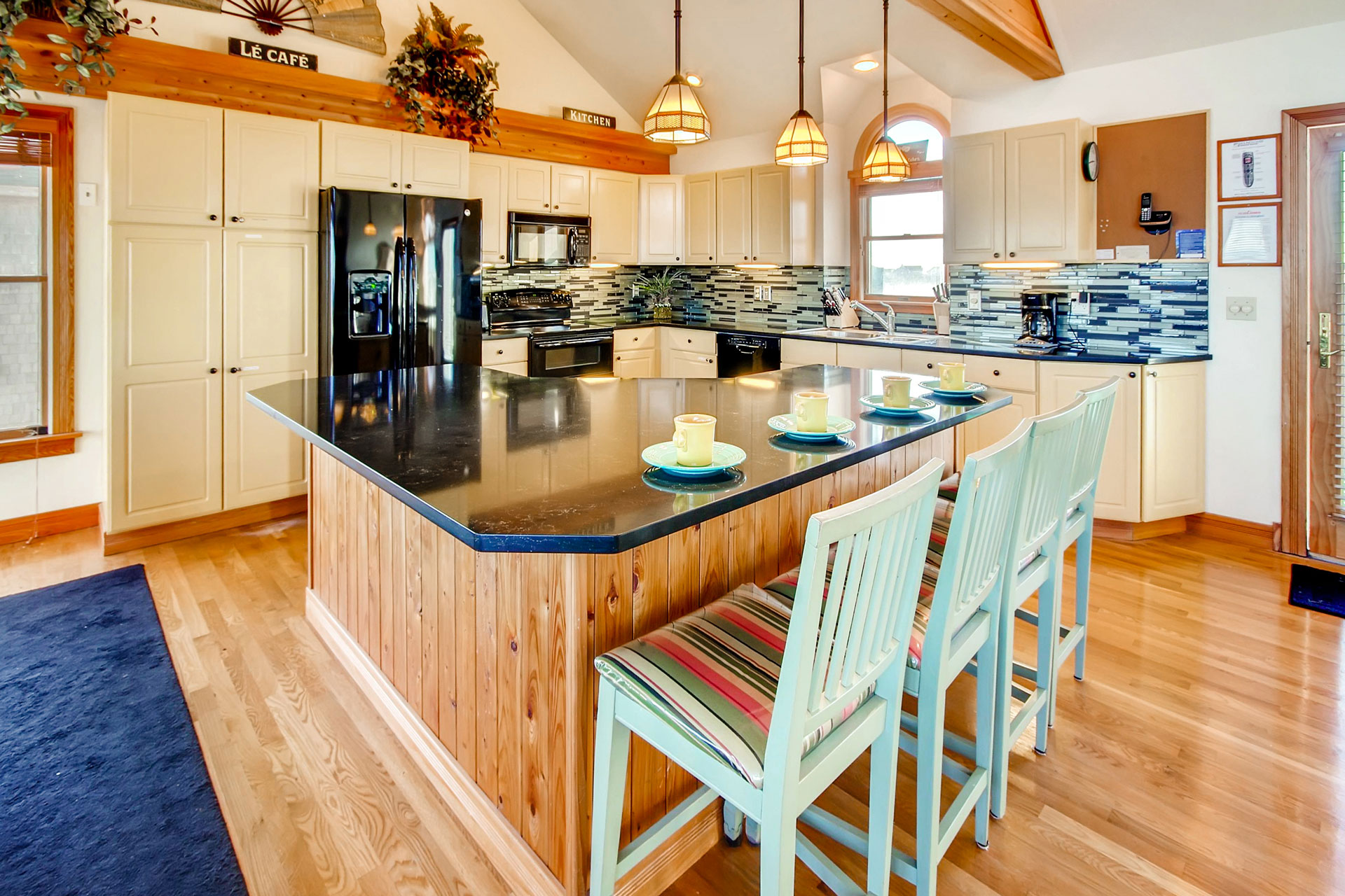 Moonglade 1 Surf or Sound