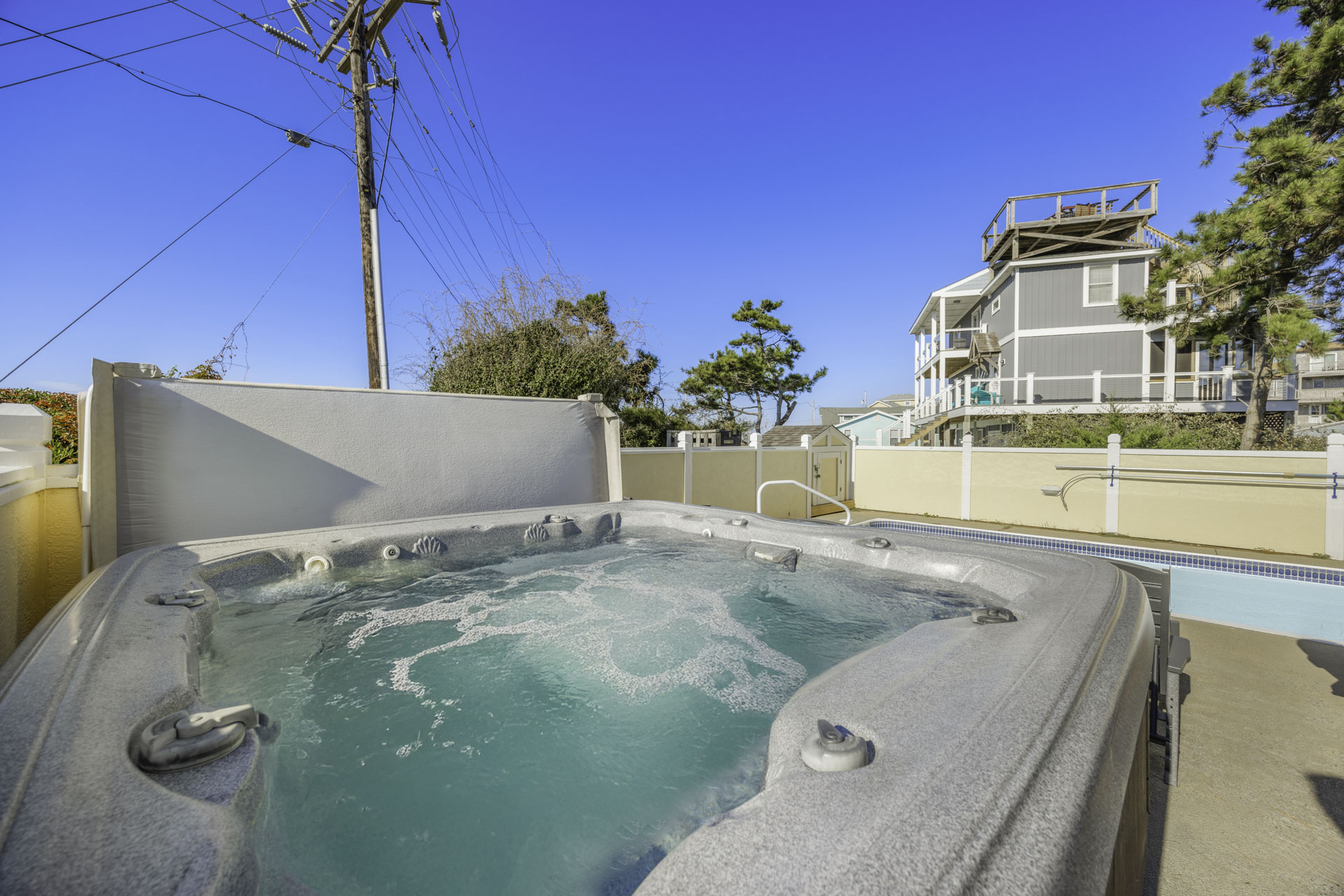 Surf Or Sound Realty 528 Hatteras Seaduction Hot Tub