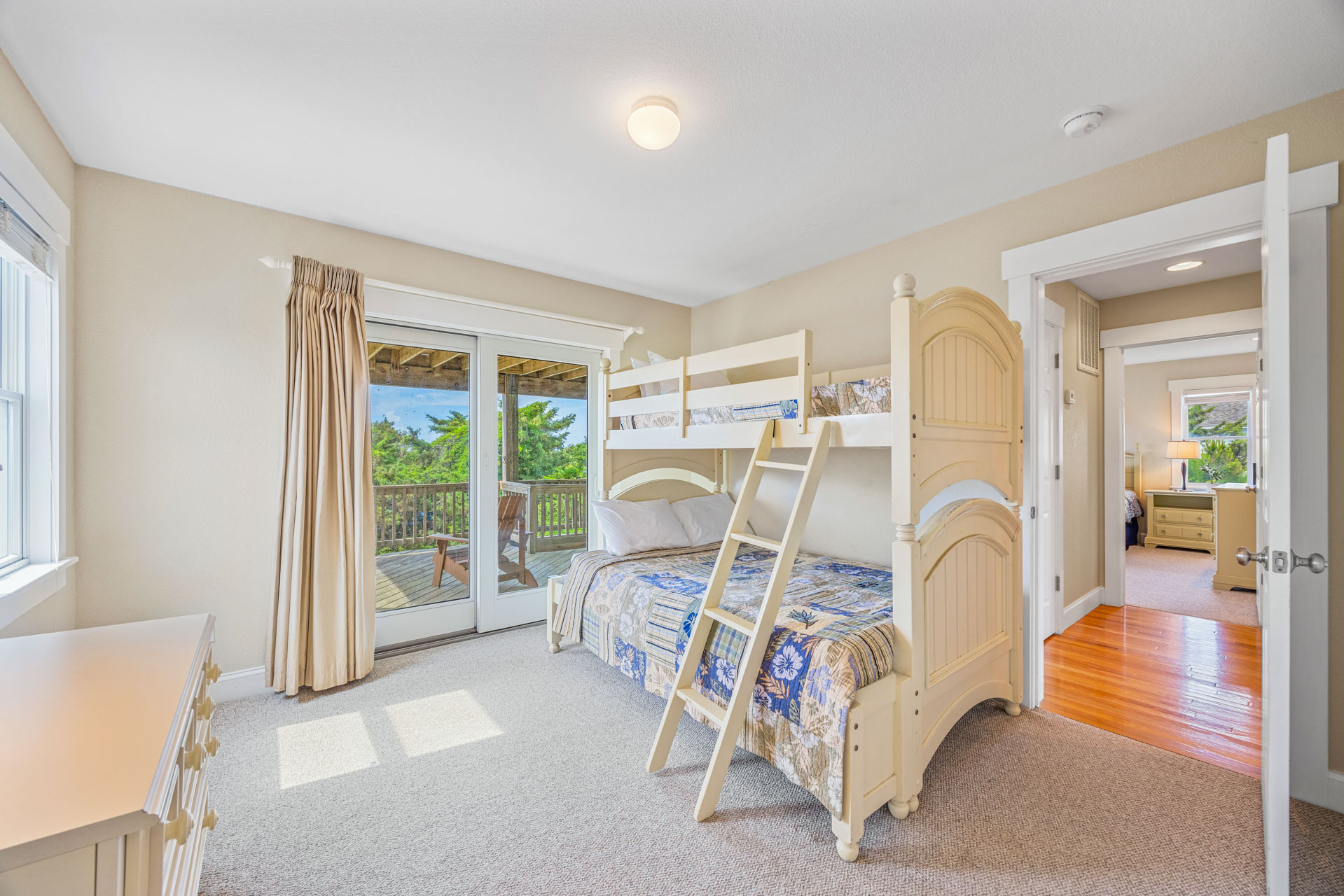Surf Or Sound Realty 458 Waves Daze Bedroom 4 1