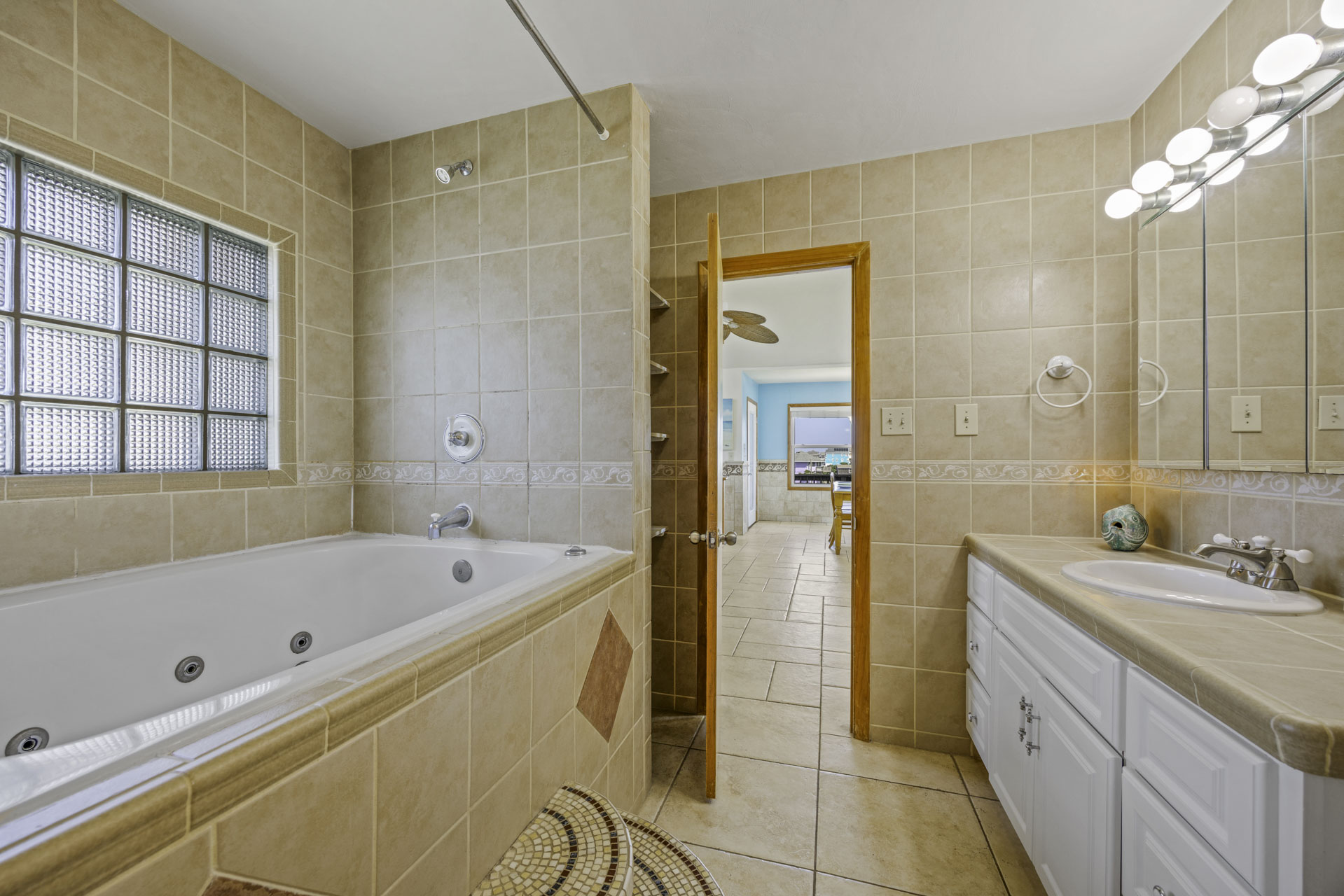 Surf Or Sound Realty 1228 Wave Breaker Bedroom 1 4