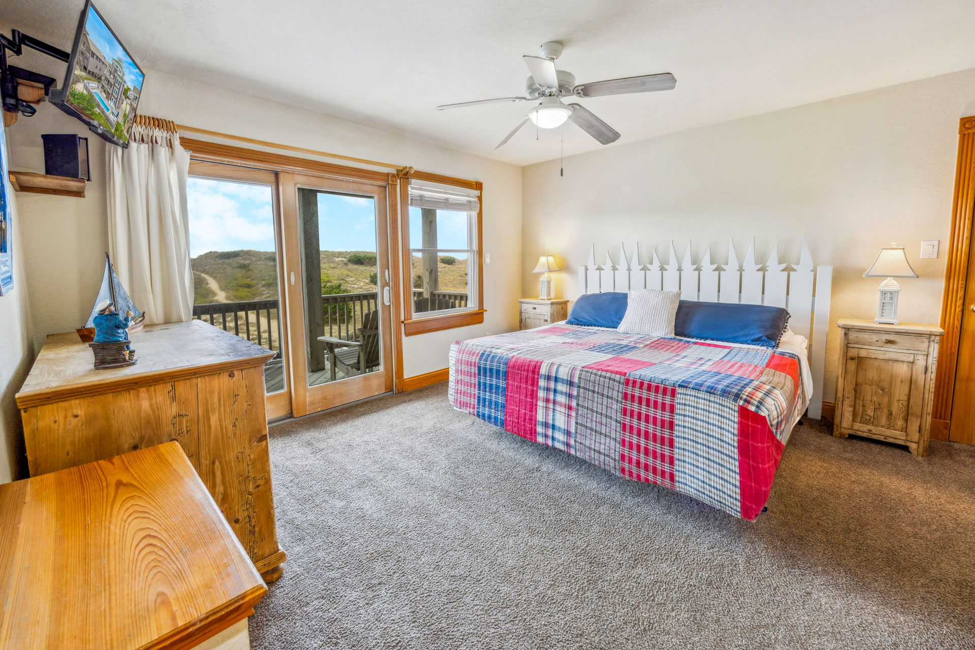 Surf Or Sound Realty 594 Hatteras Escape Bedroom 6 1