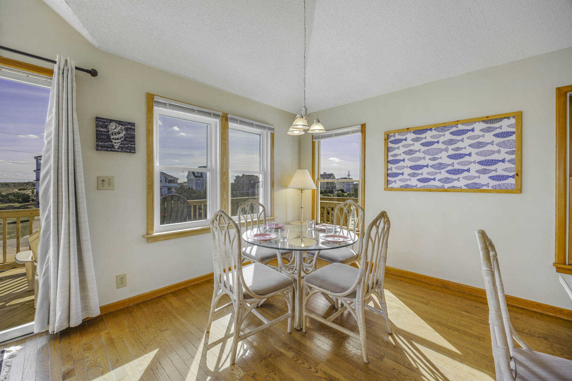 Surf Or Sound Realty 753 Longview Dining Area 6