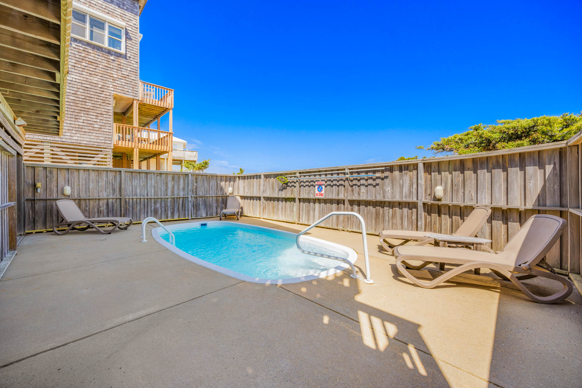 Surf Or Sound Realty 636 Changes In Attitude Avon Pool Area 3