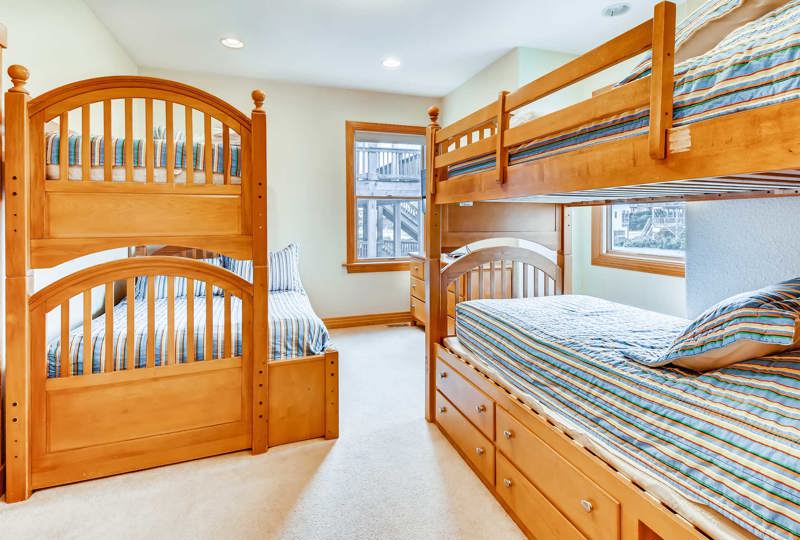 Great Expectations 783 Surf or Sound