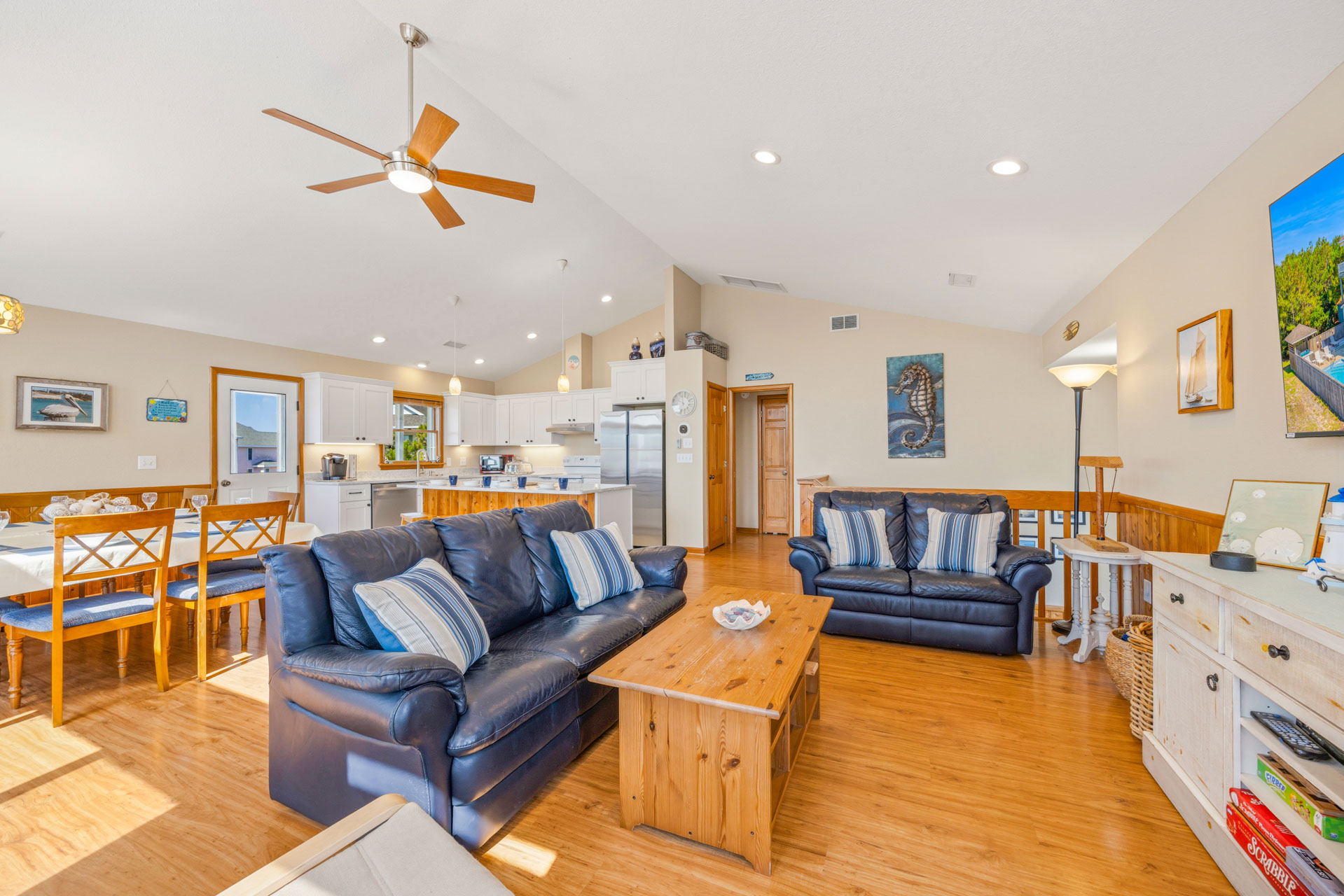 Surf Or Sound Realty 96 Ocean Vista Great Room 3