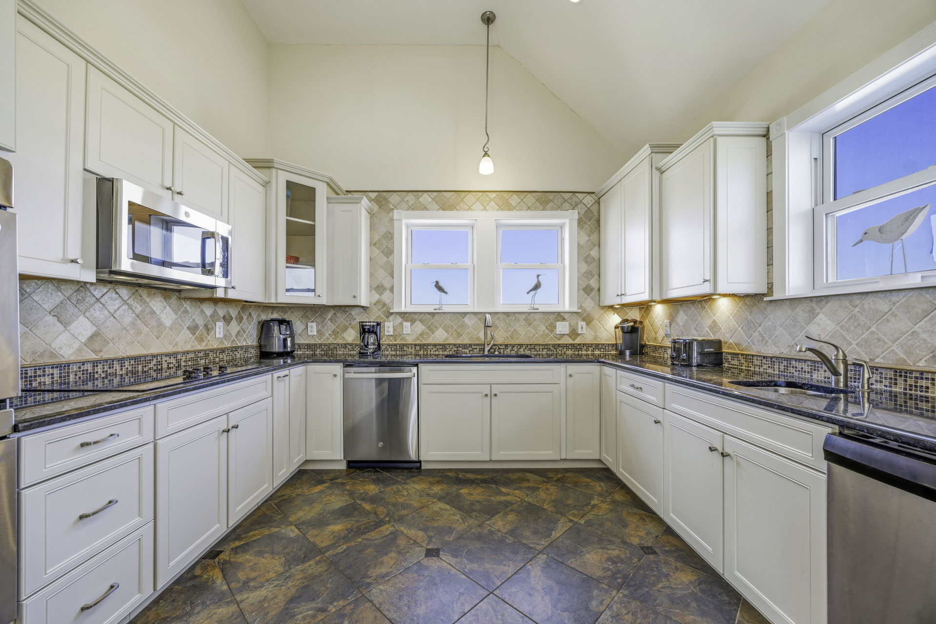 Surf Or Sound Realty 575 Rodanthe Paradise Kitchen 2