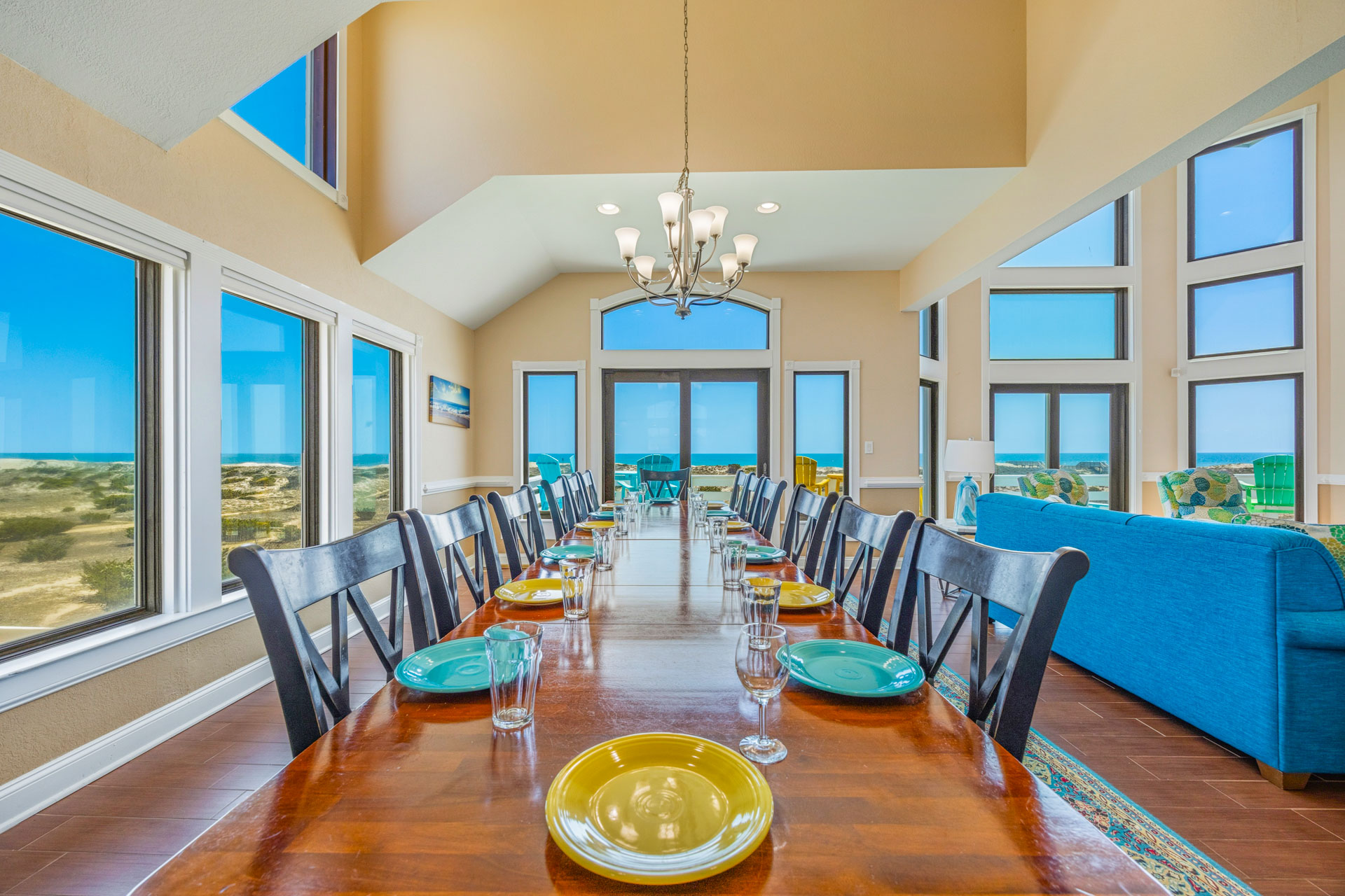 Surf Or Sound Realty 684 Moonshine Dining Area 4
