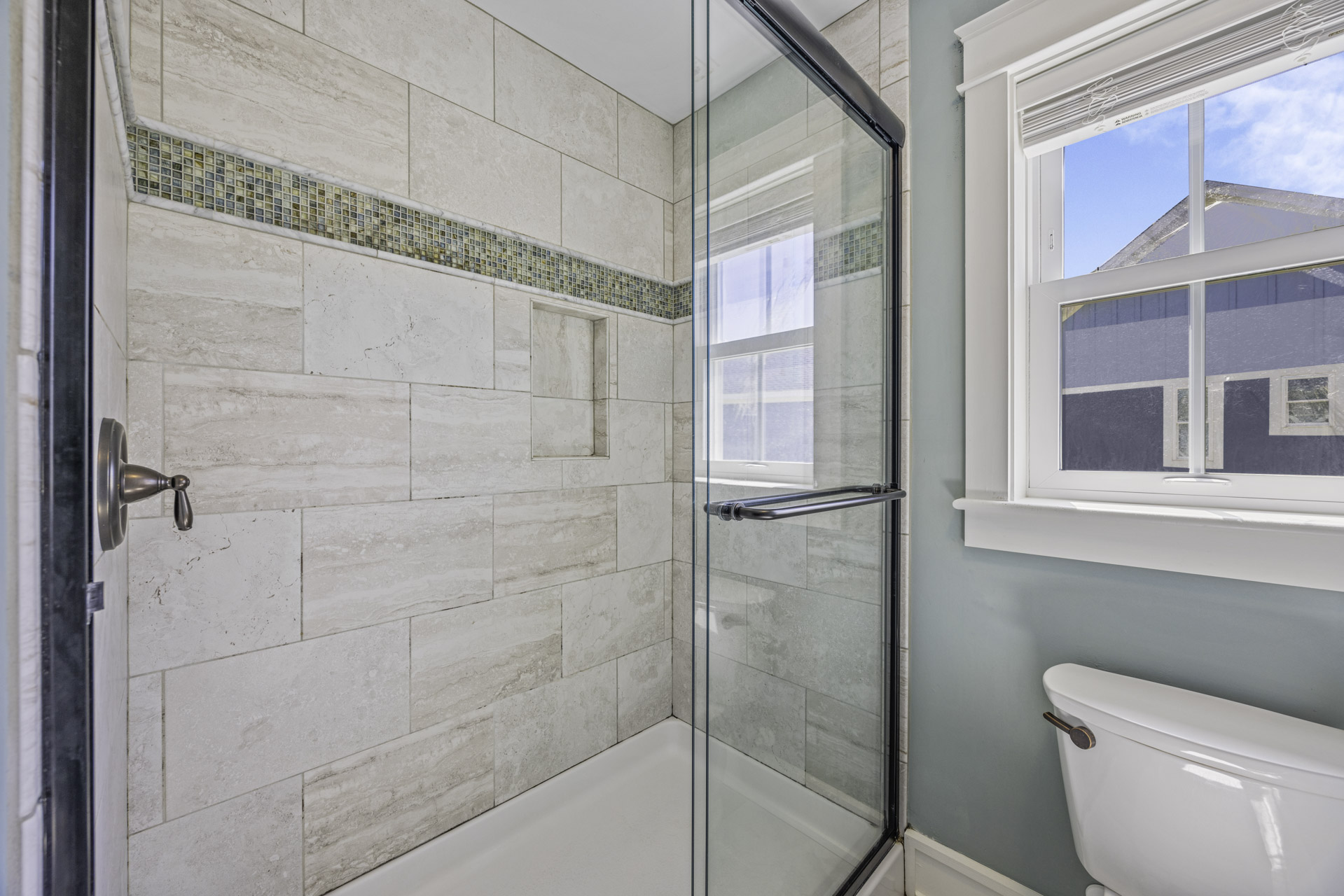 Surf Or Sound Realty 836 Hatteras Grander Bedroom 1 4