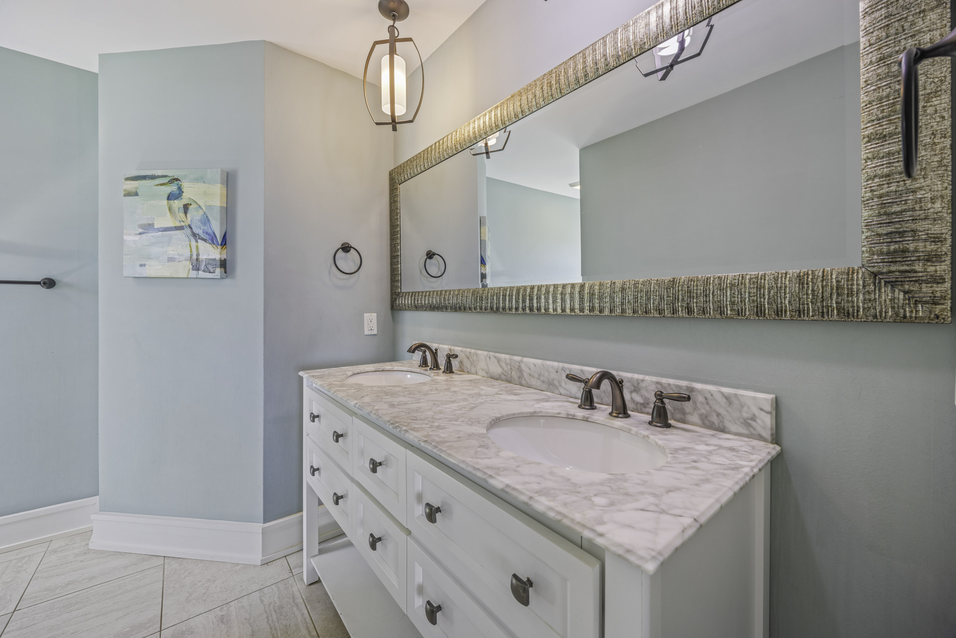 Surf Or Sound Realty 836 Hatteras Grander Bedroom 1 3