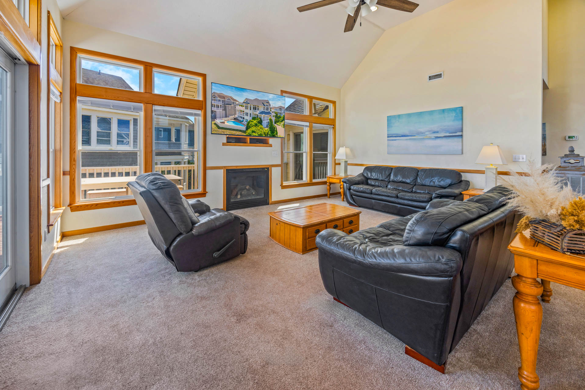 Surf Or Sound Realty 789 Ocean Isle Great Room 3