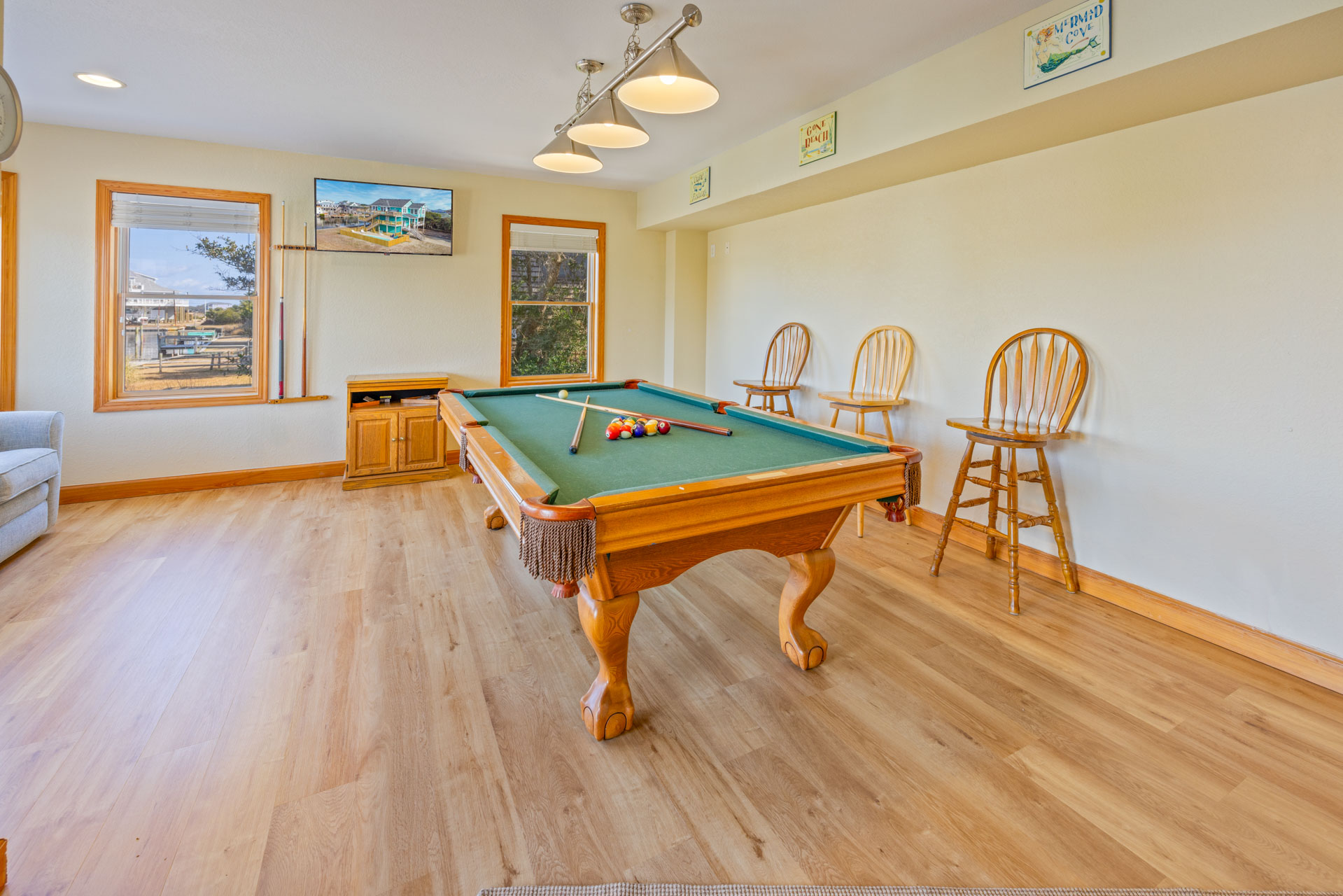 Surf Or Sound Realty 1012 Summer School Game Room 2