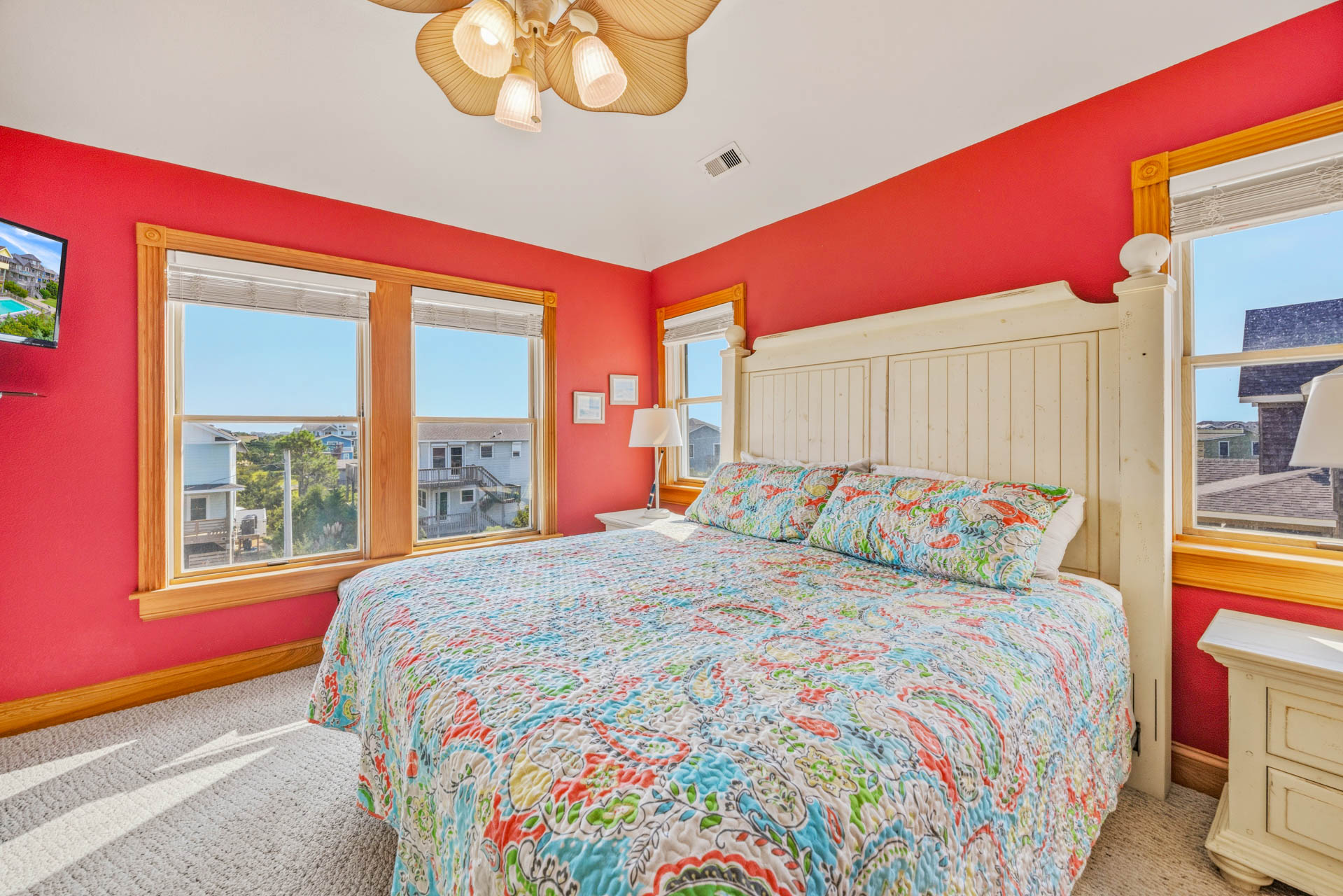 Surf Or Sound Realty 460 Freebird Bedroom 1 2