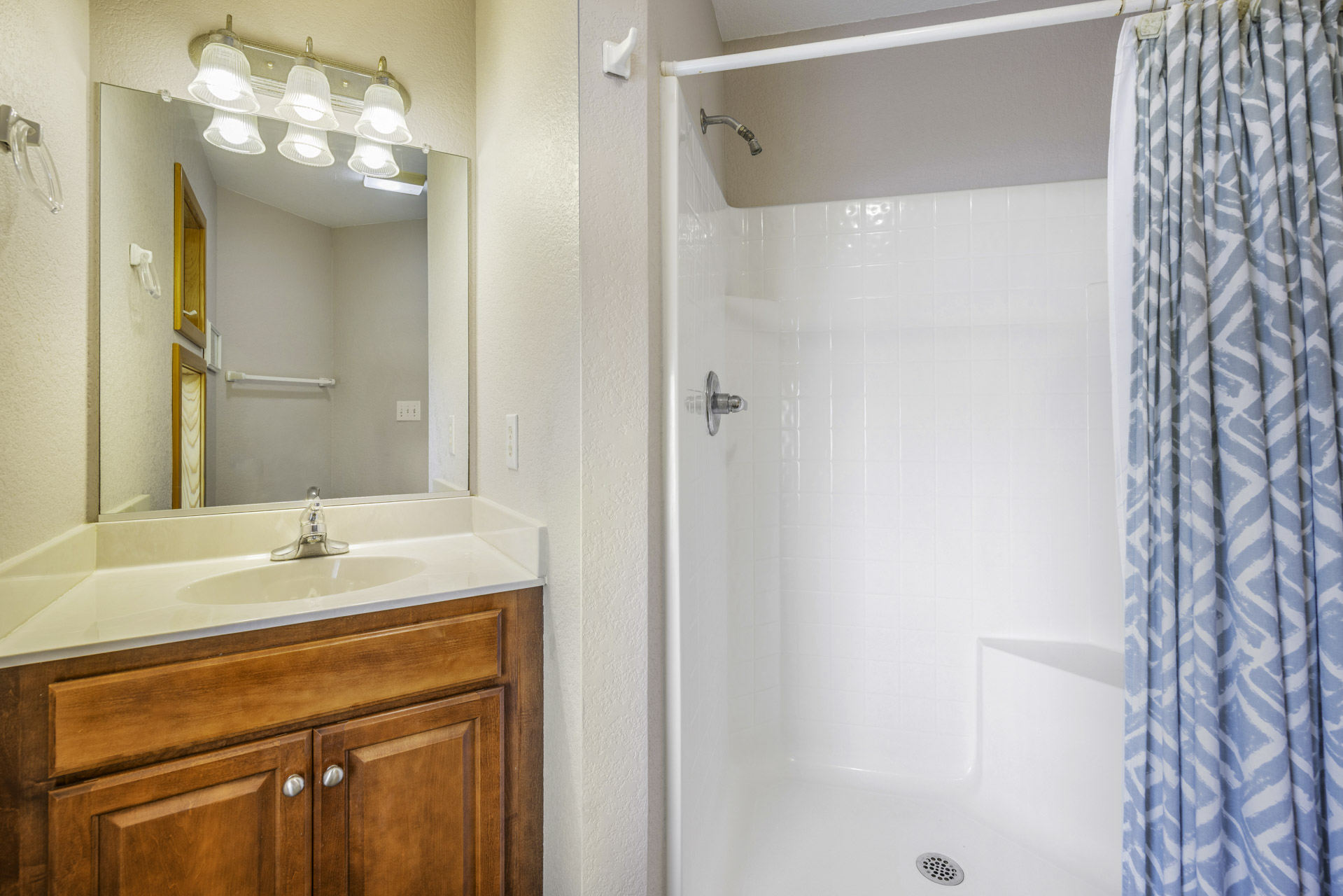 Surf Or Sound Realty 1235 Belle Vie Bedroom 2 3