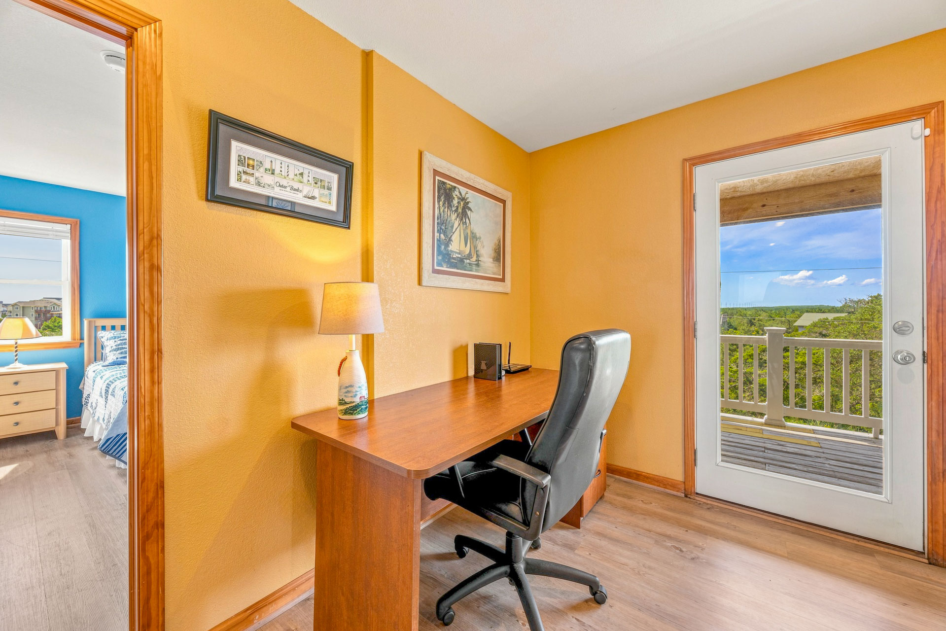 Surf Or Sound Realty 1255 Villa Dolce Vita Workstation