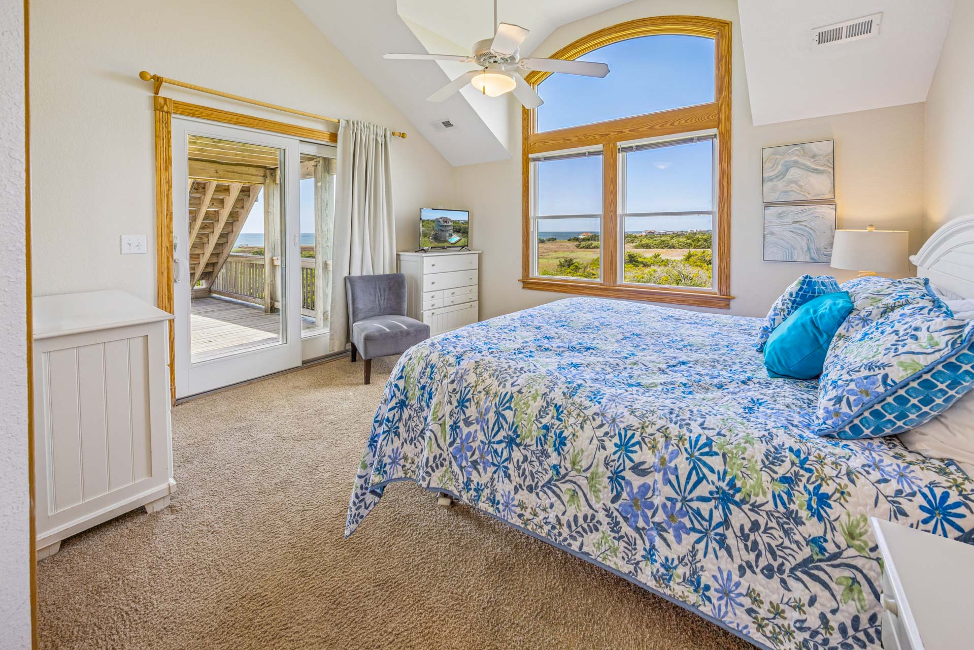 Surf Or Sound Realty 1032 Sparrow's Treehouse Bedroom 1 1