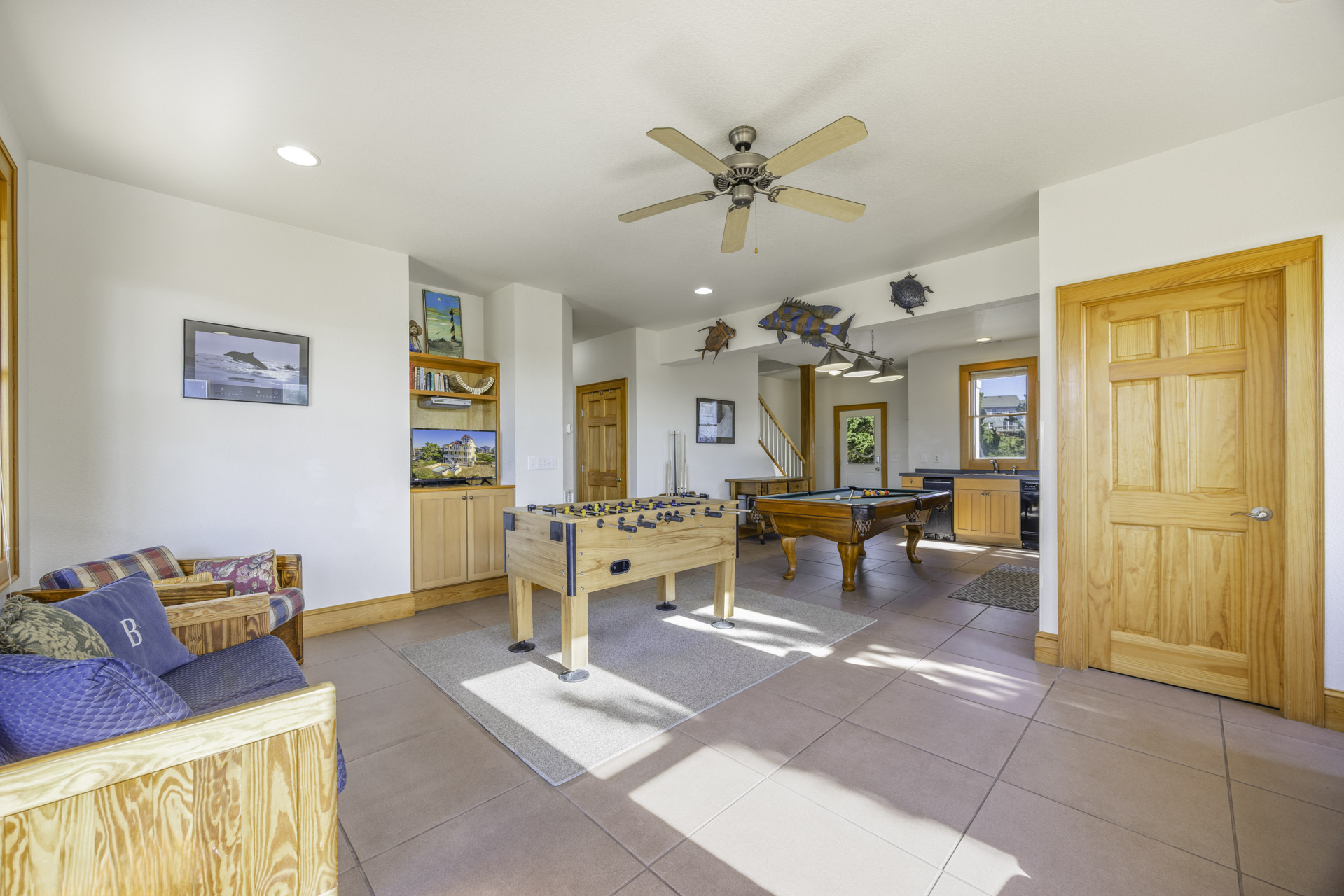 Surf Or Sound Realty 528 Hatteras Seaduction Game Room 4